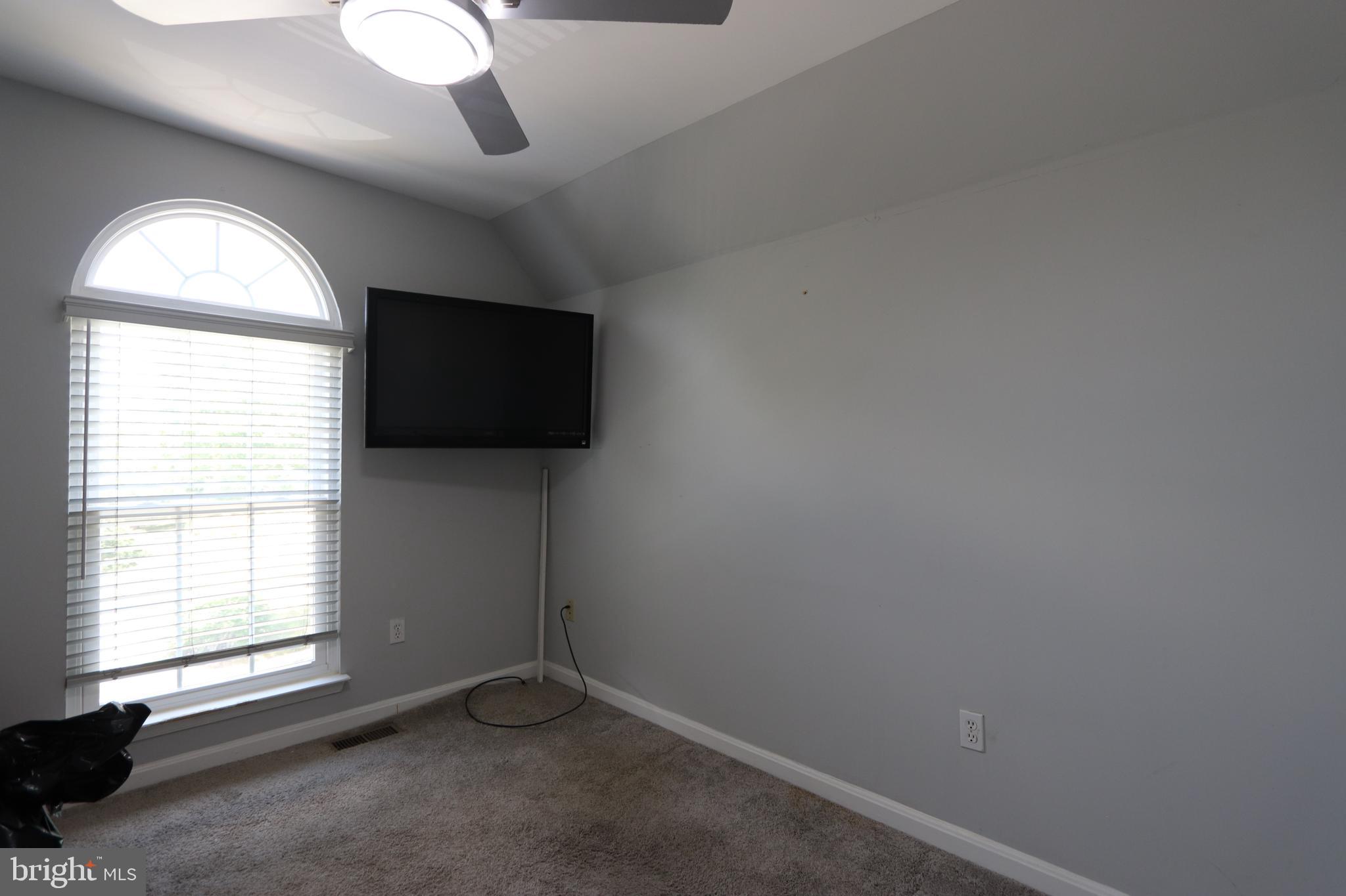 ROLLING MEADOWS SUB - Residential