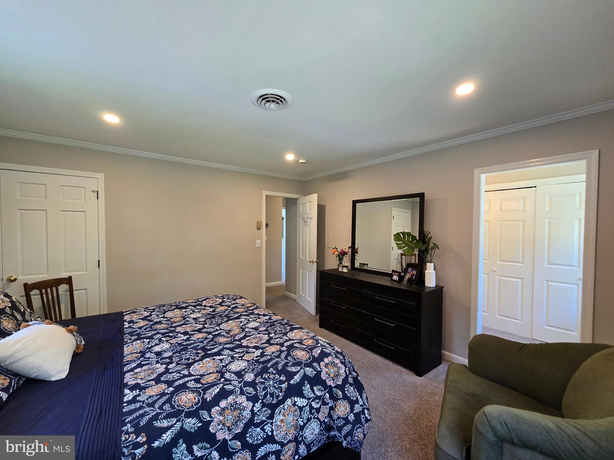 OAKLANDS - Residential