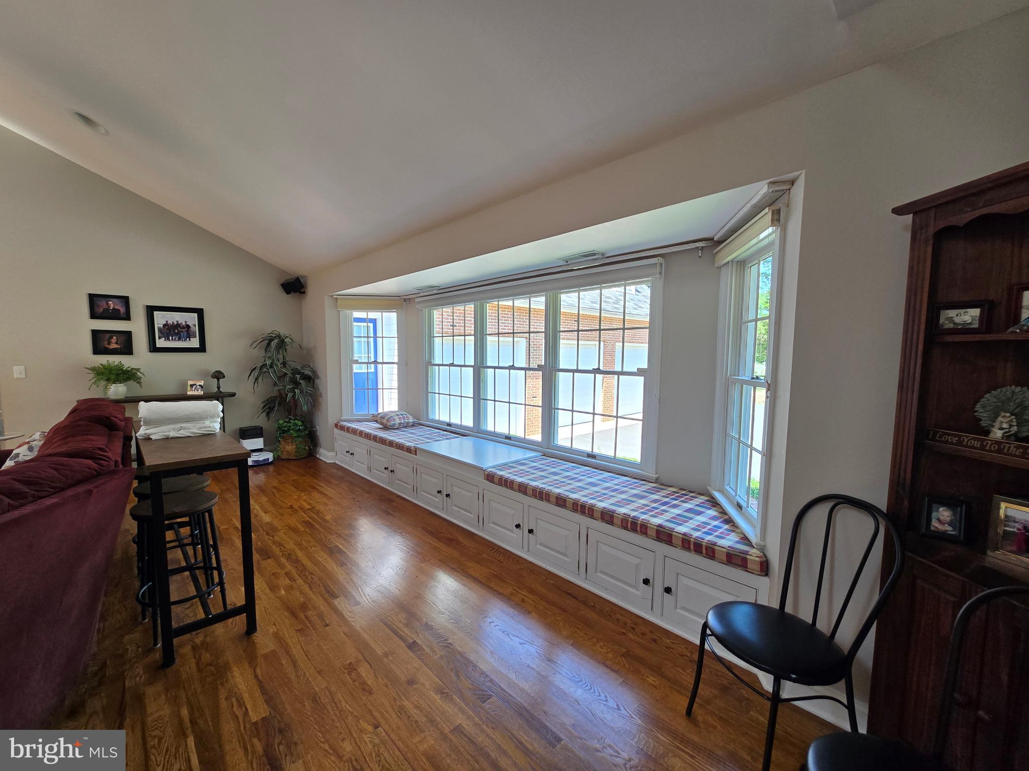 OAKLANDS - Residential