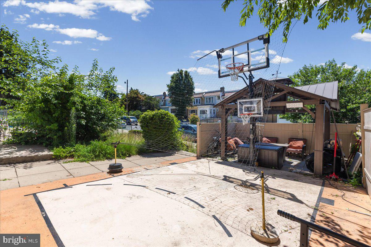 OVERBROOK FARMS - Residential