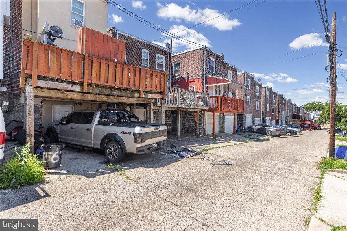 OVERBROOK FARMS - Residential