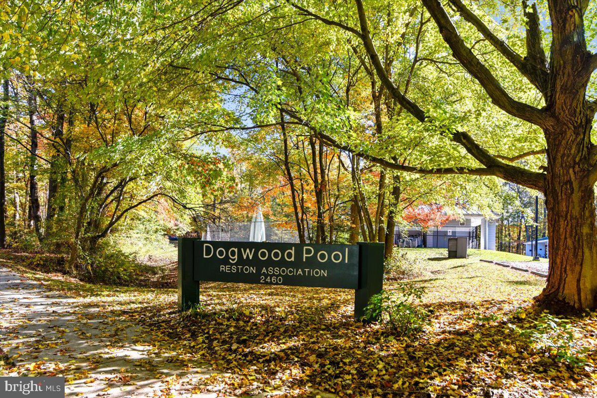 RESTON - Residential