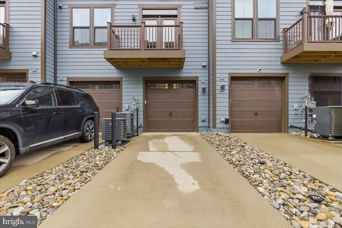 POTOMAC SHORES - Residential