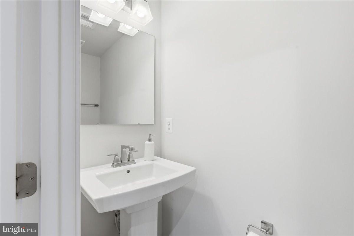 POTOMAC SHORES - Residential