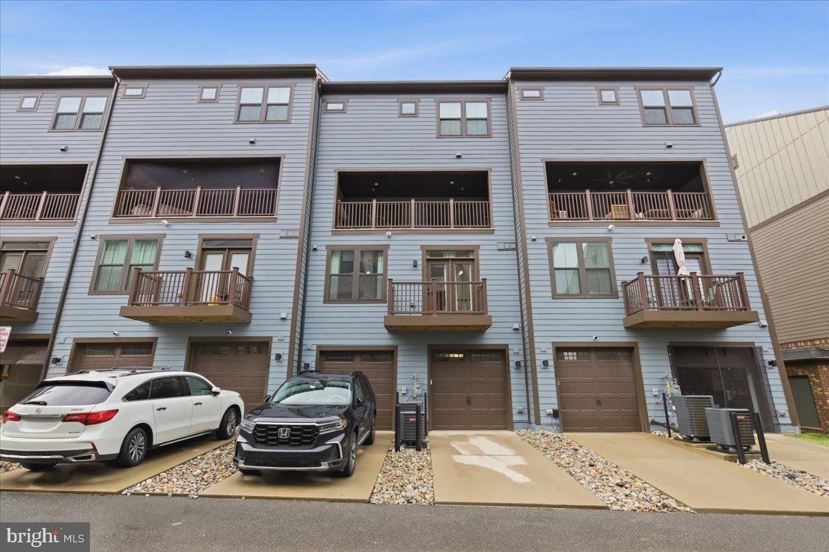 POTOMAC SHORES - Residential