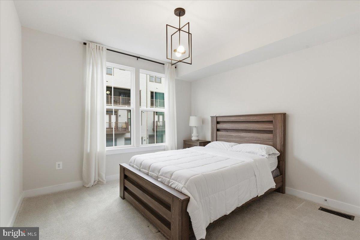 POTOMAC SHORES - Residential