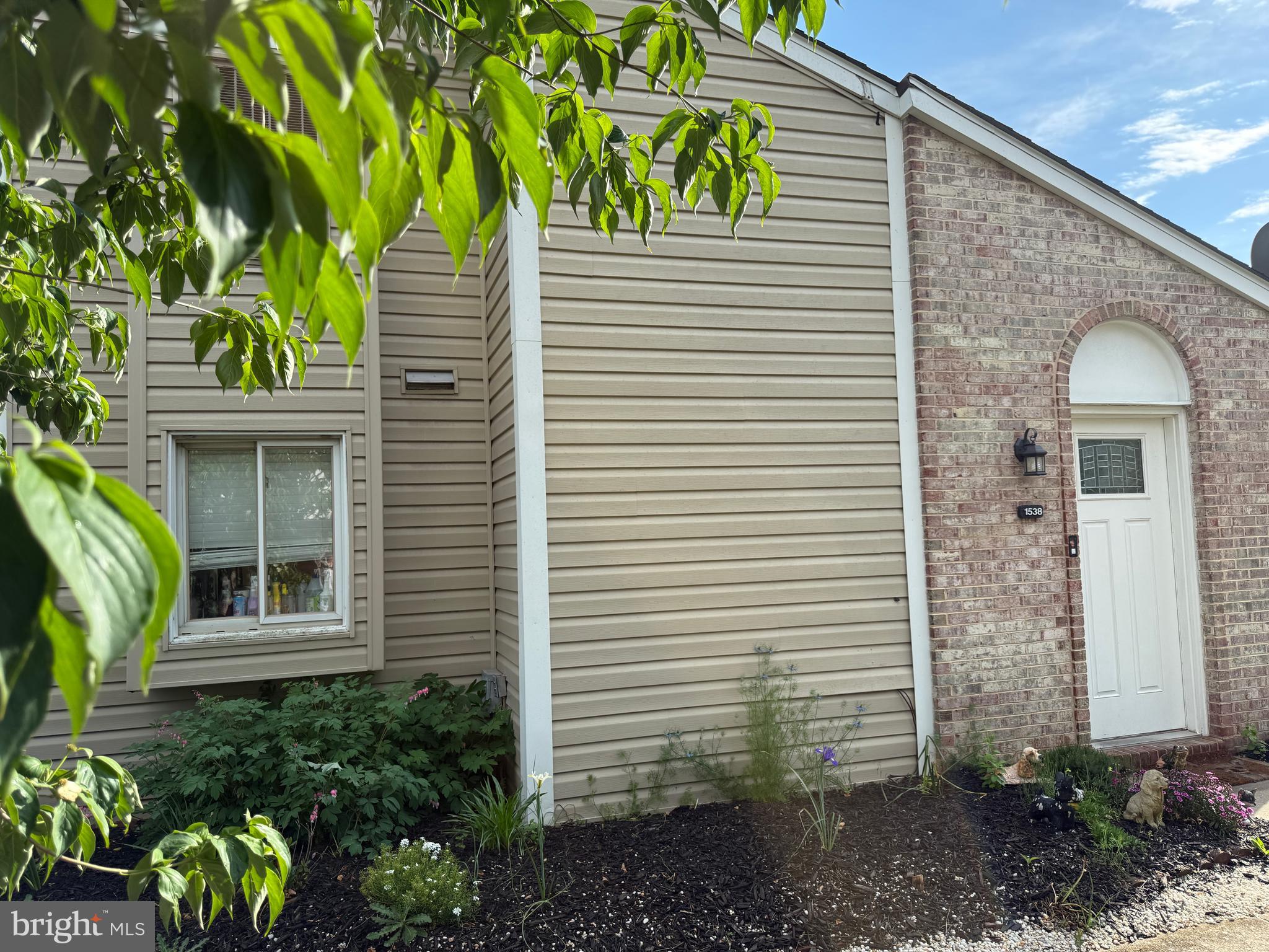 Three bedroon, two bath  two  level Villa!!  Spacious Room Sizes!! Great location! Water, trash, snow and lawn care included in HOA!!!  Updated Roof - 2021, Appliances - 2021, Updated Flooring Throughout!!!  Fenced Patio!!  This is an excellent opportunity for one smart buyer!!