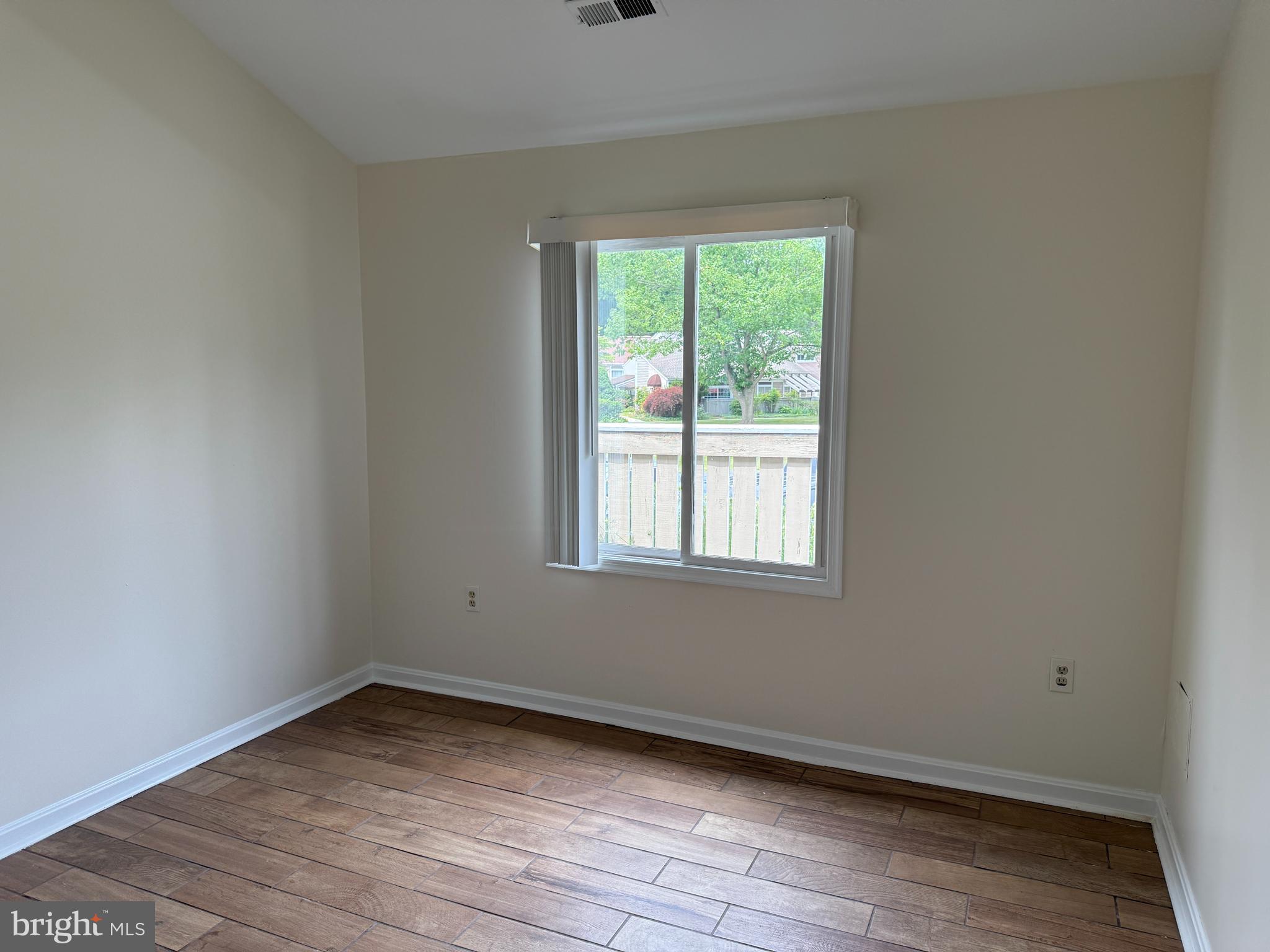 WOODLANDS NORTH - Residential