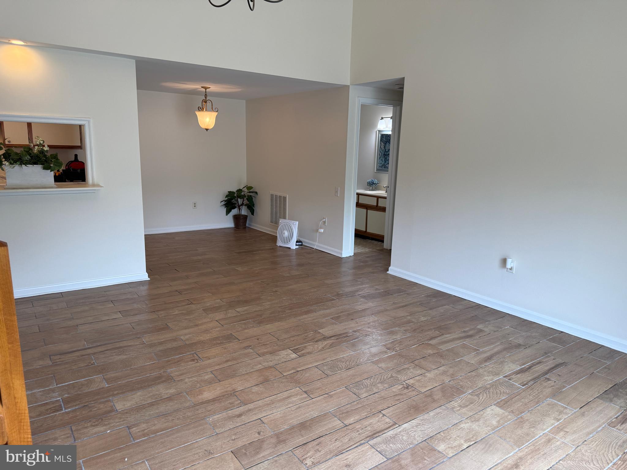 WOODLANDS NORTH - Residential