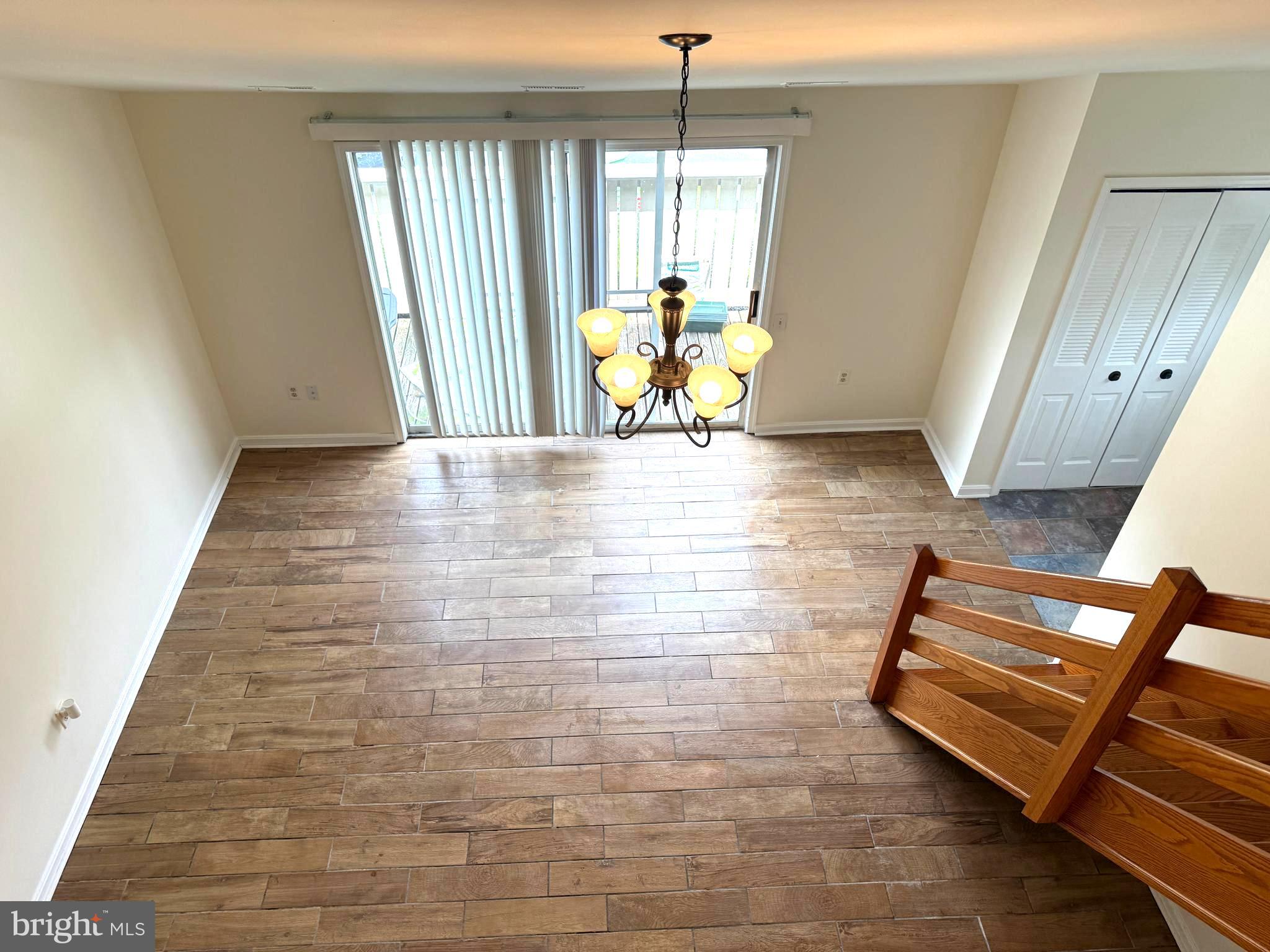 WOODLANDS NORTH - Residential