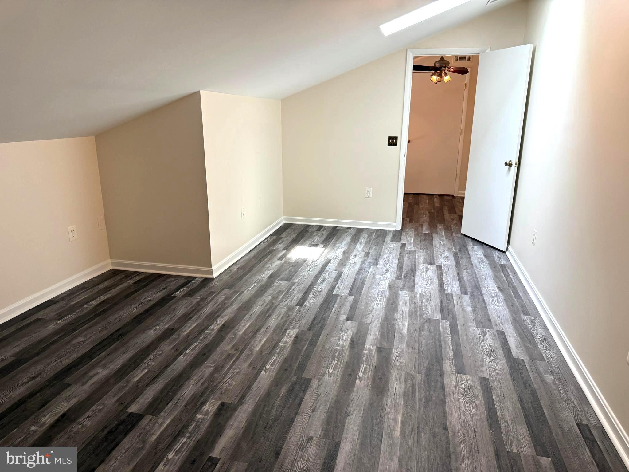WOODLANDS NORTH - Residential