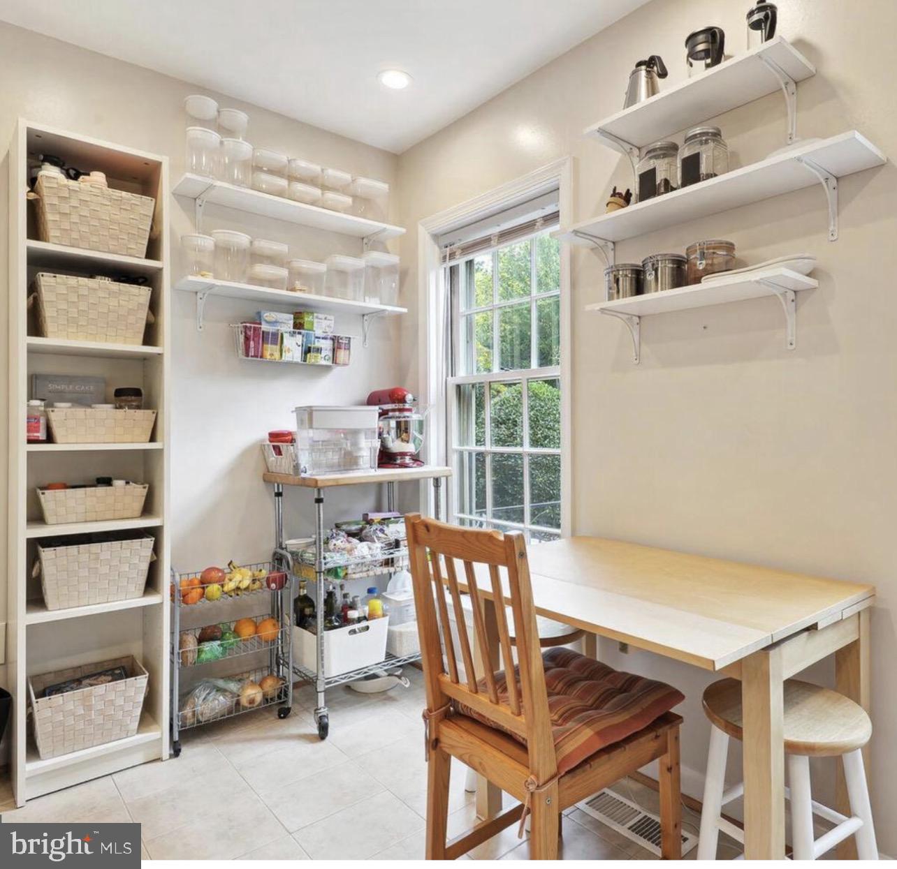 WESTBARD MEWS - Residential Lease
