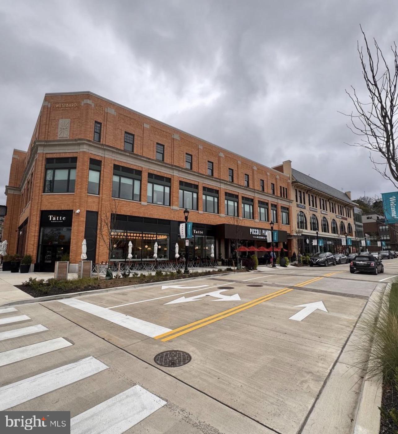 WESTBARD MEWS - Residential Lease
