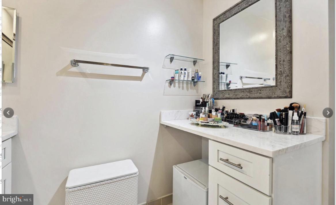 WESTBARD MEWS - Residential Lease