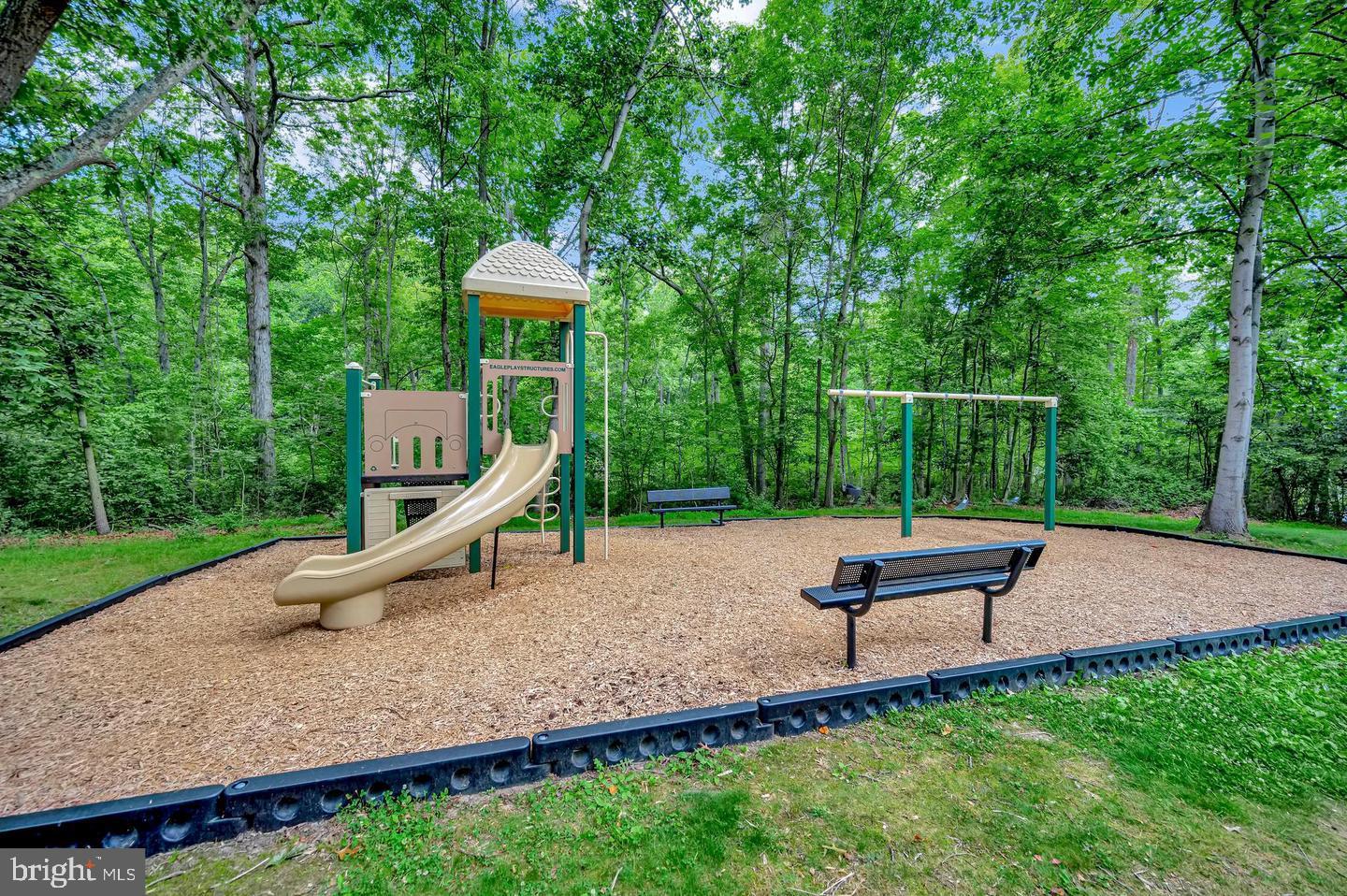 VININGS CONDO - Residential