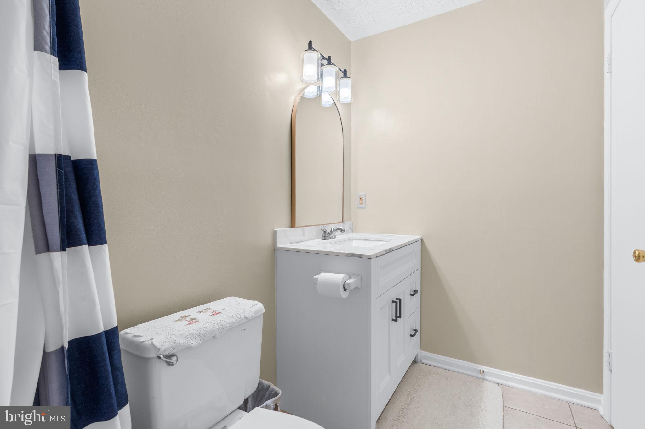 VININGS CONDO - Residential