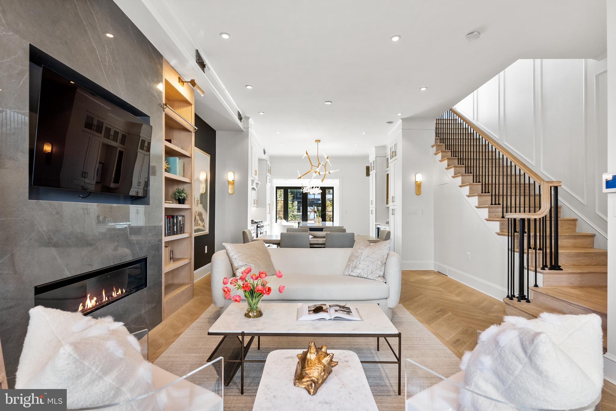 DUPONT CIRCLE - Residential