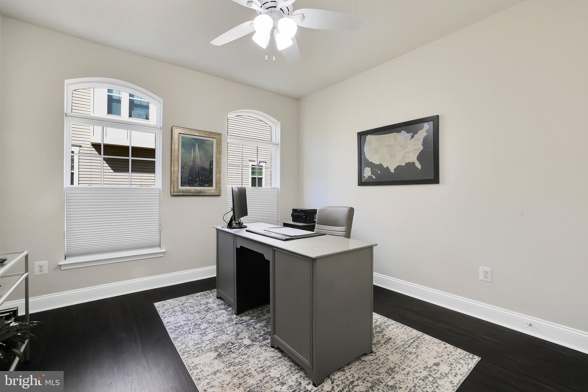 OXFORD SQUARE - Residential