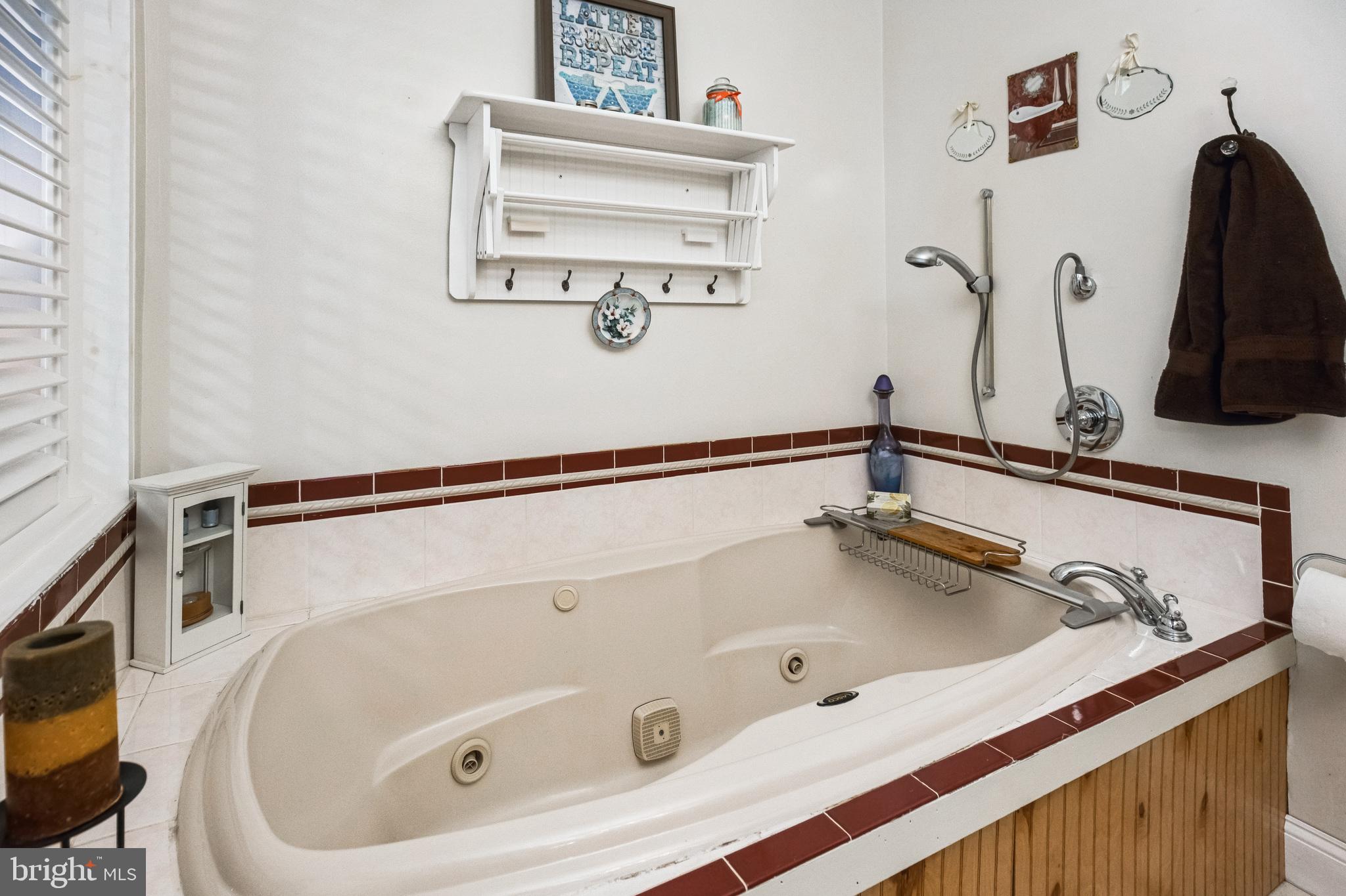 SENTRY WOODS/HUNTINGTON - Residential