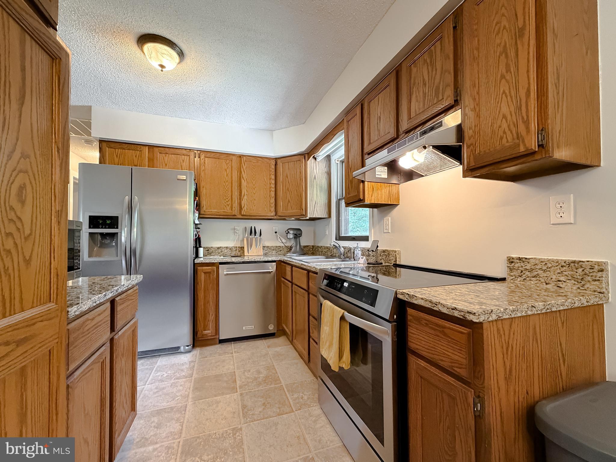 CEDAR COVE - Residential