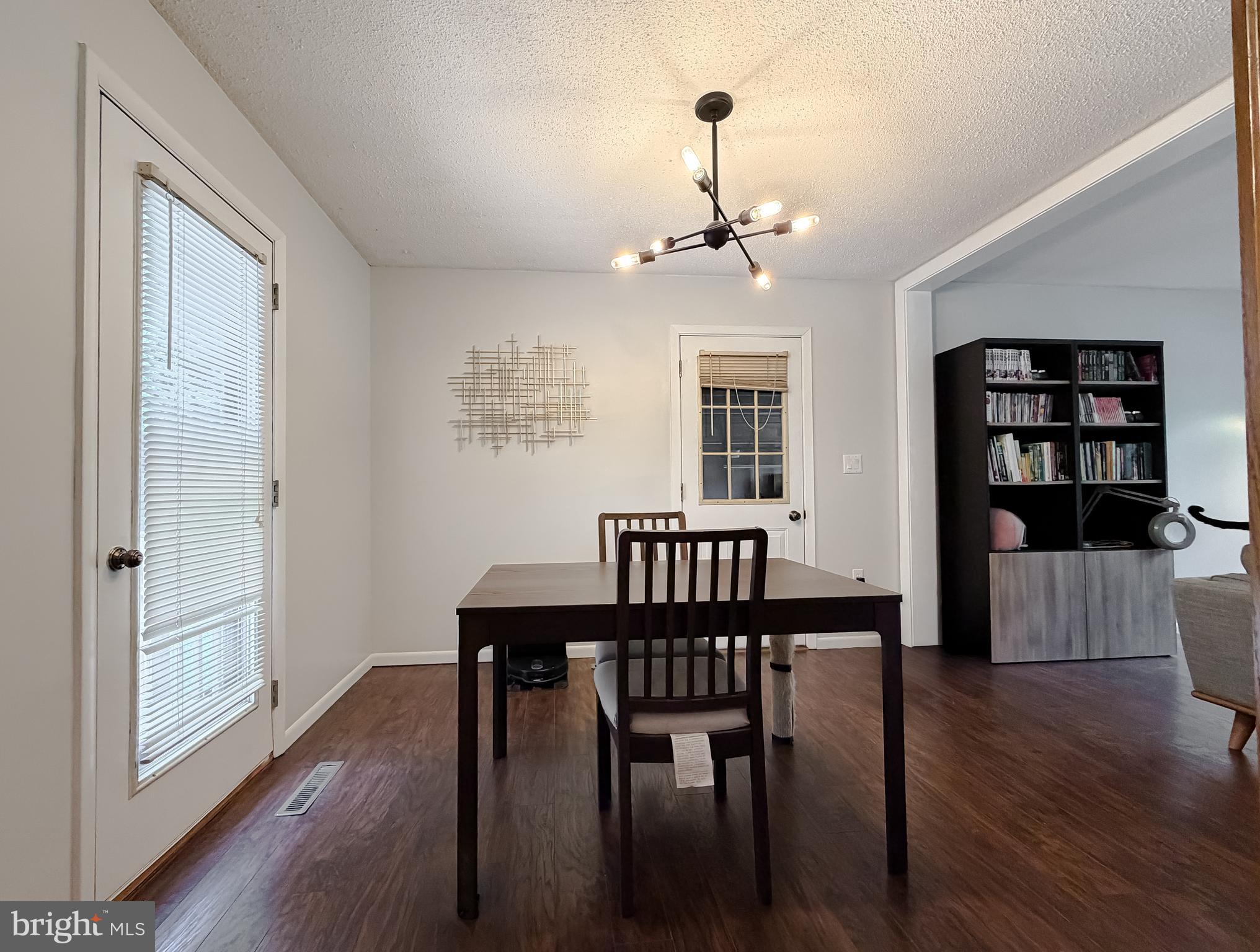 CEDAR COVE - Residential