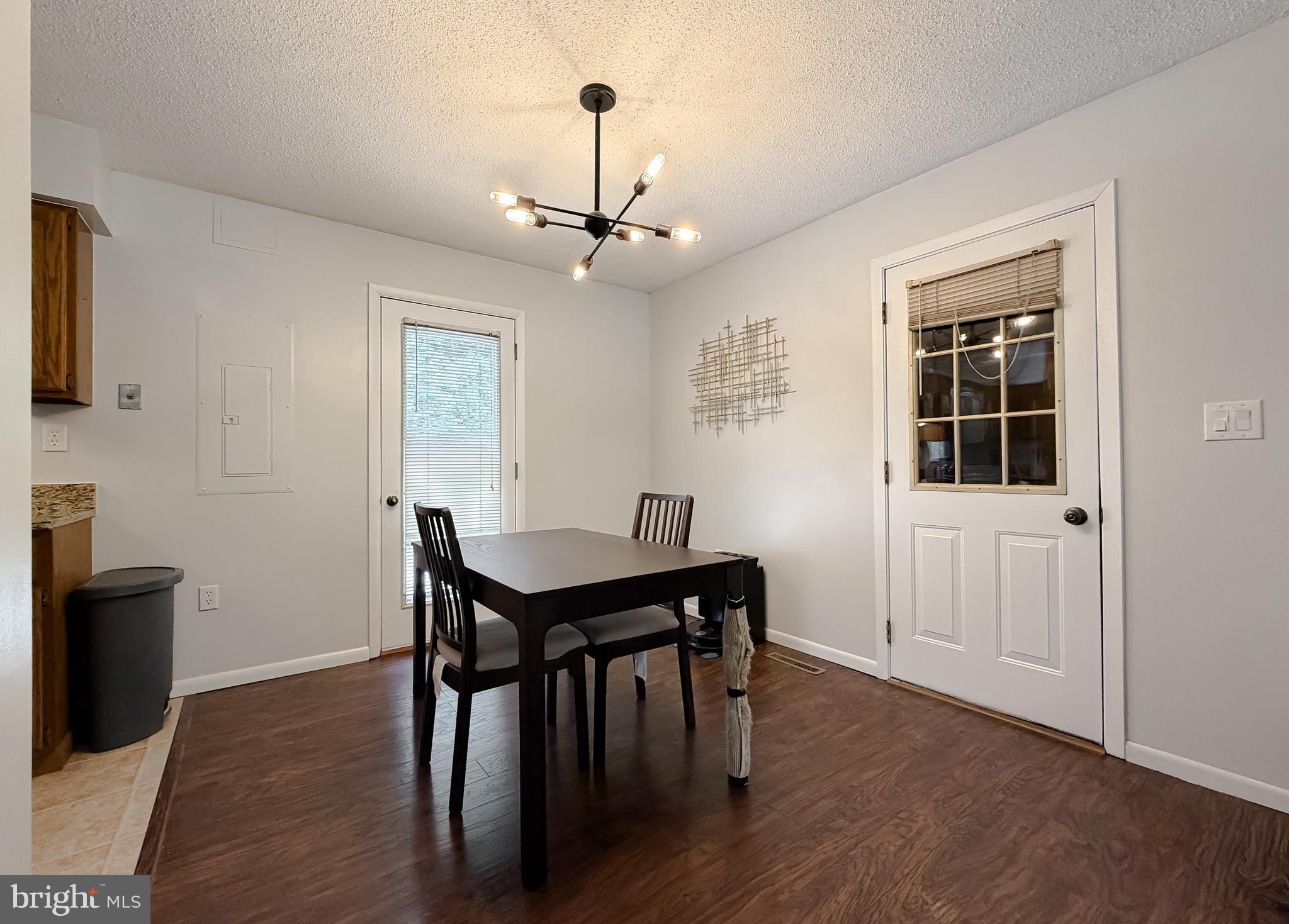 CEDAR COVE - Residential