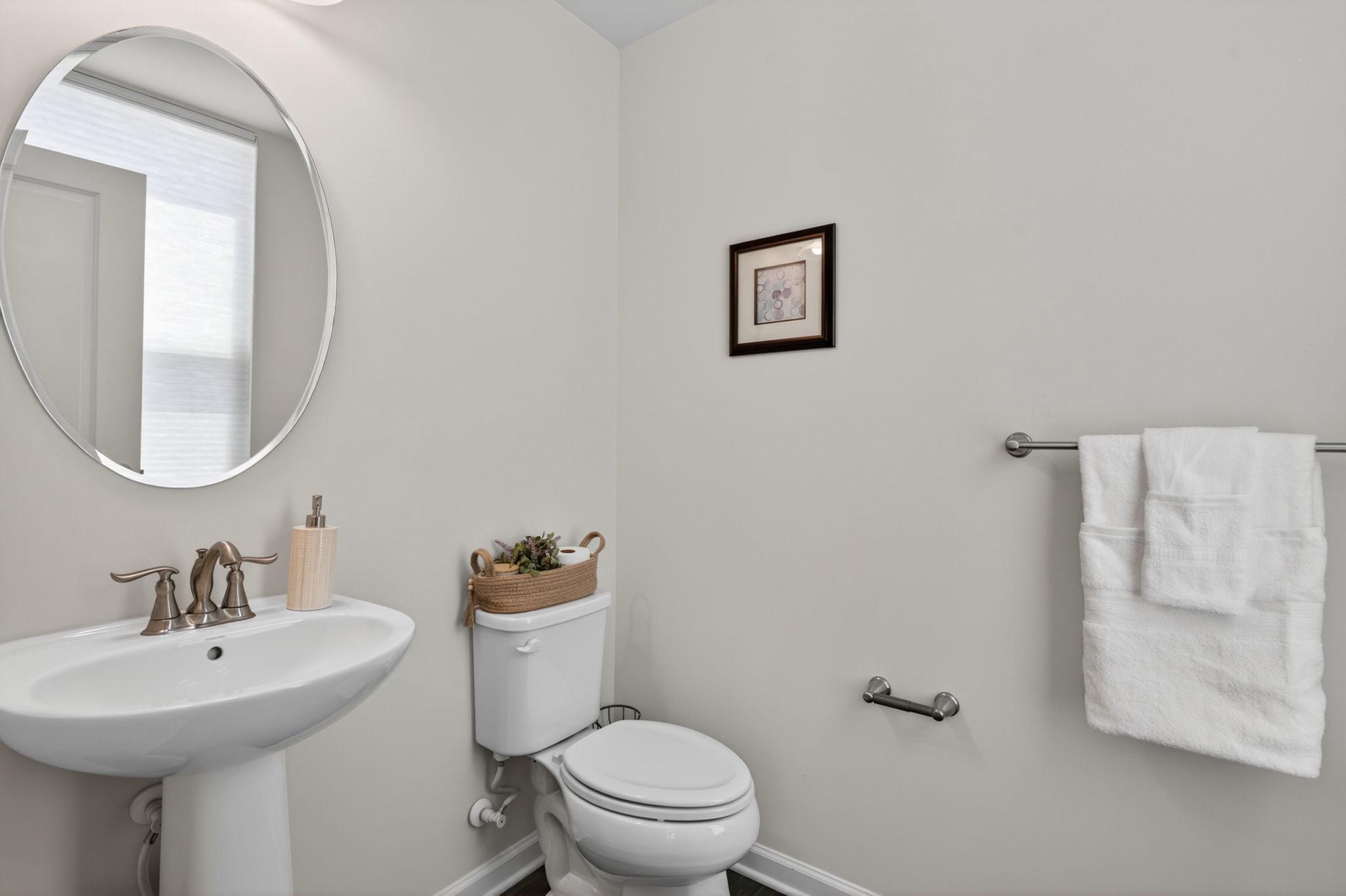 PONDVIEW - Residential