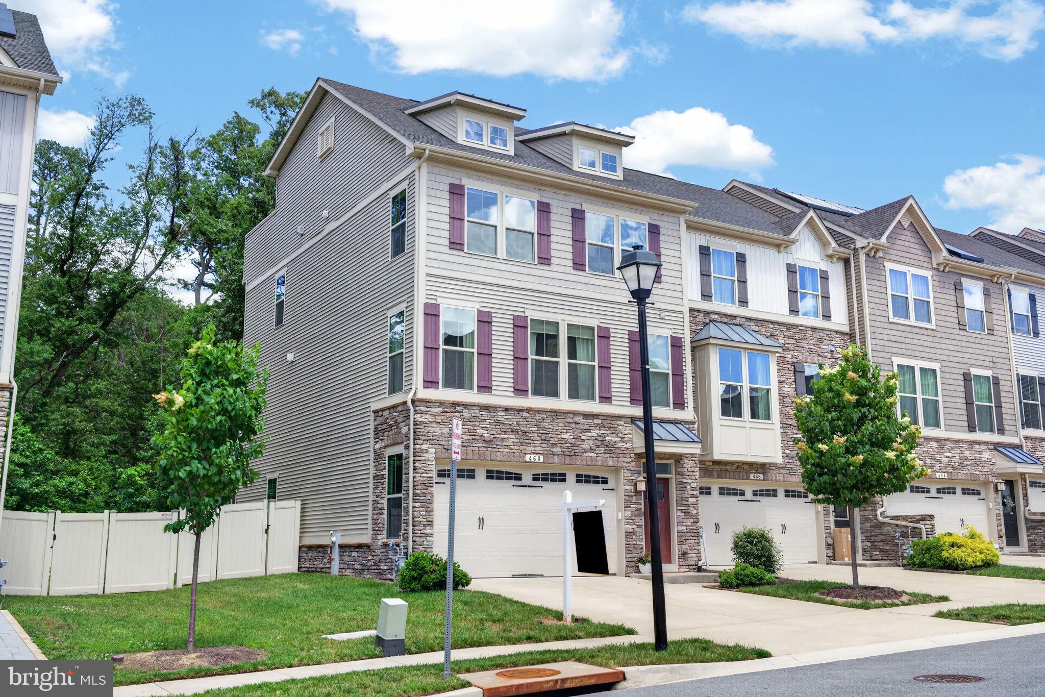 PONDVIEW - Residential