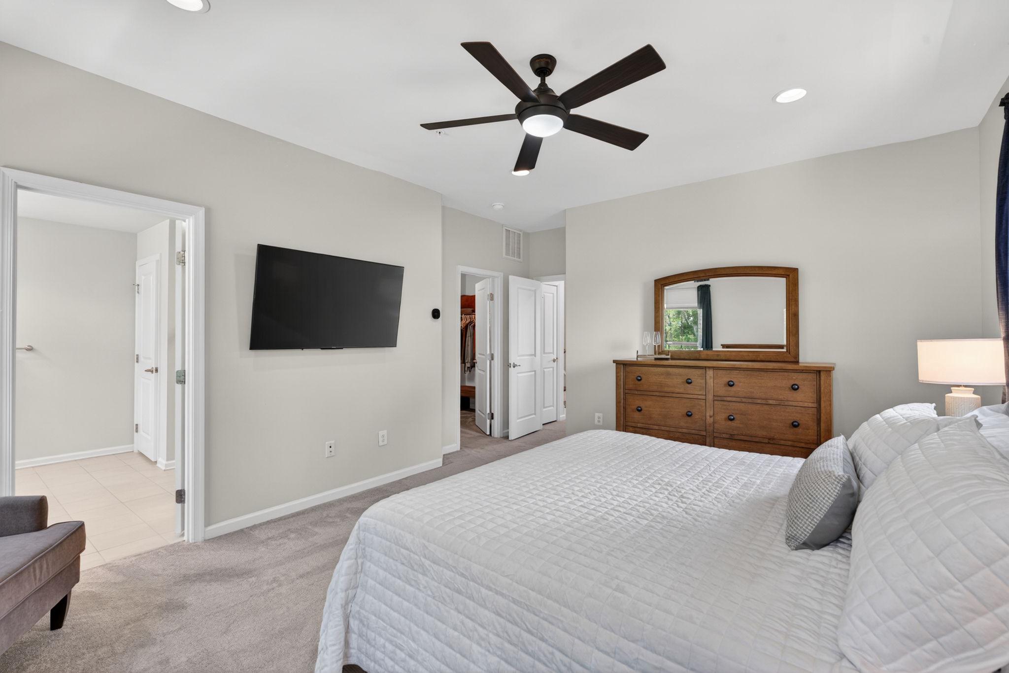 PONDVIEW - Residential