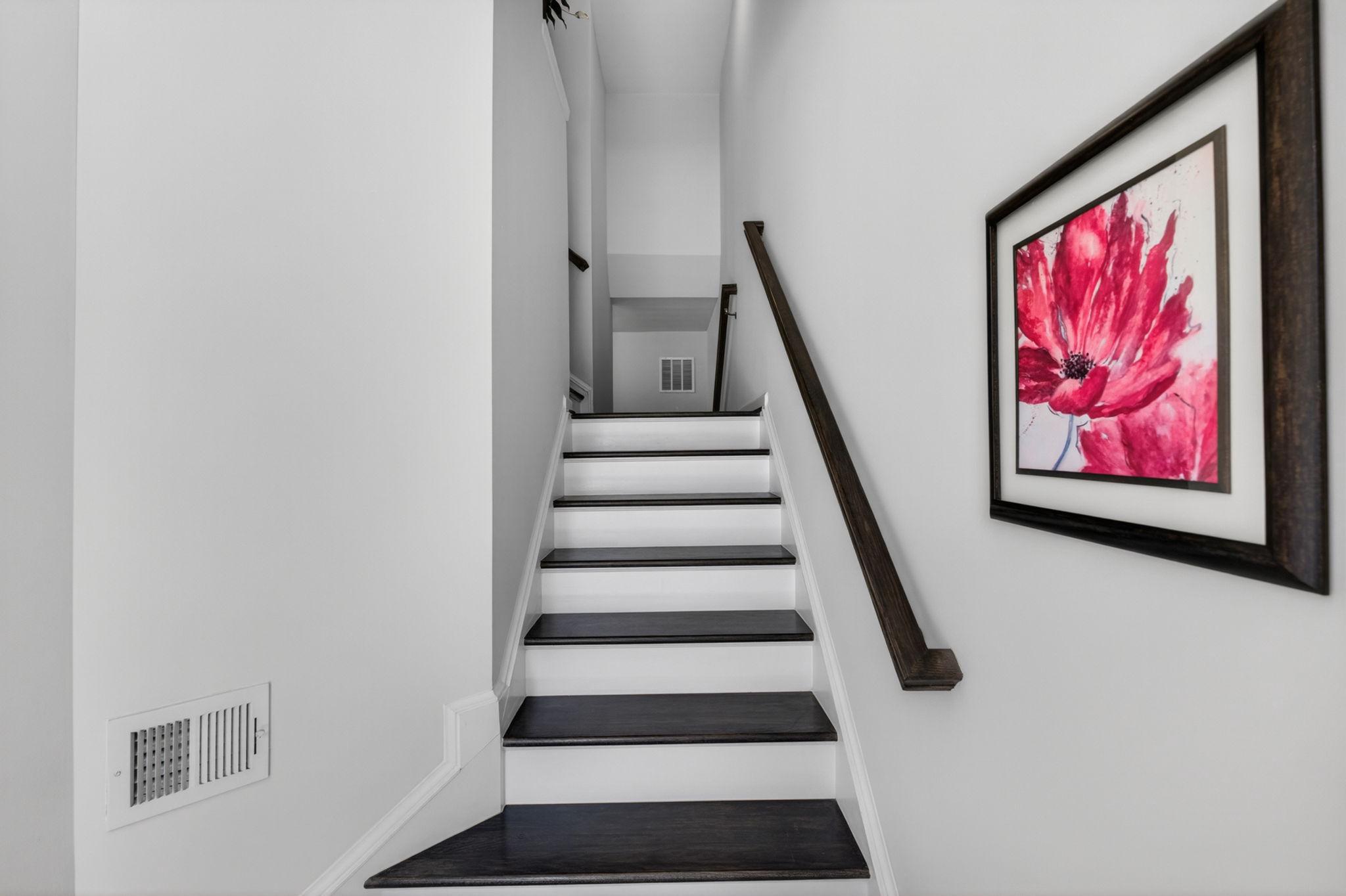 PONDVIEW - Residential