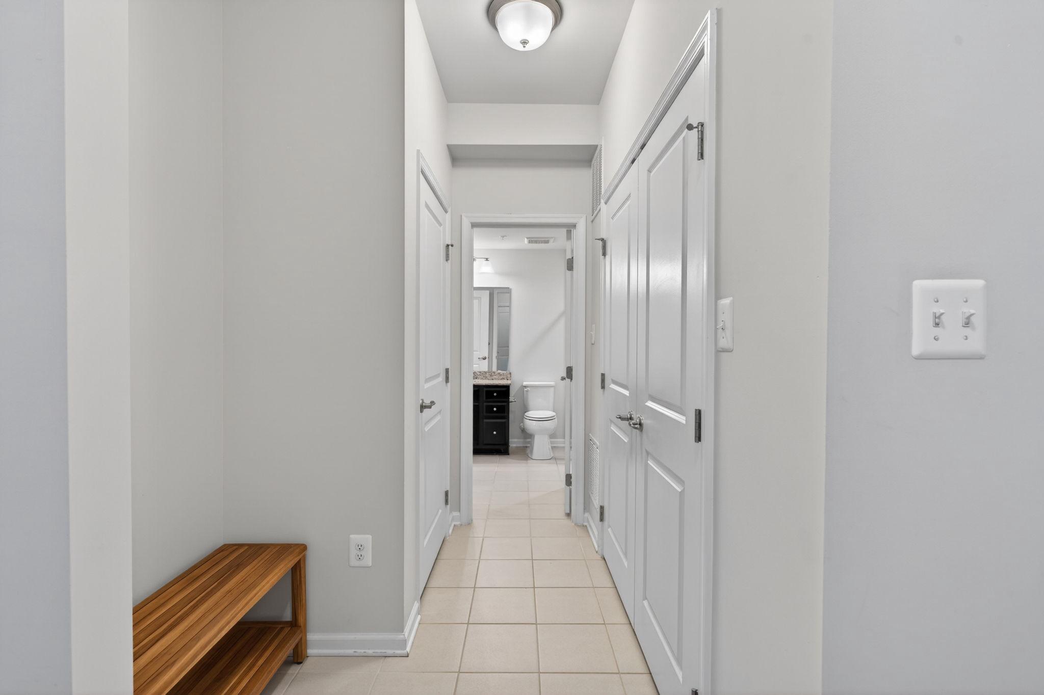 PONDVIEW - Residential