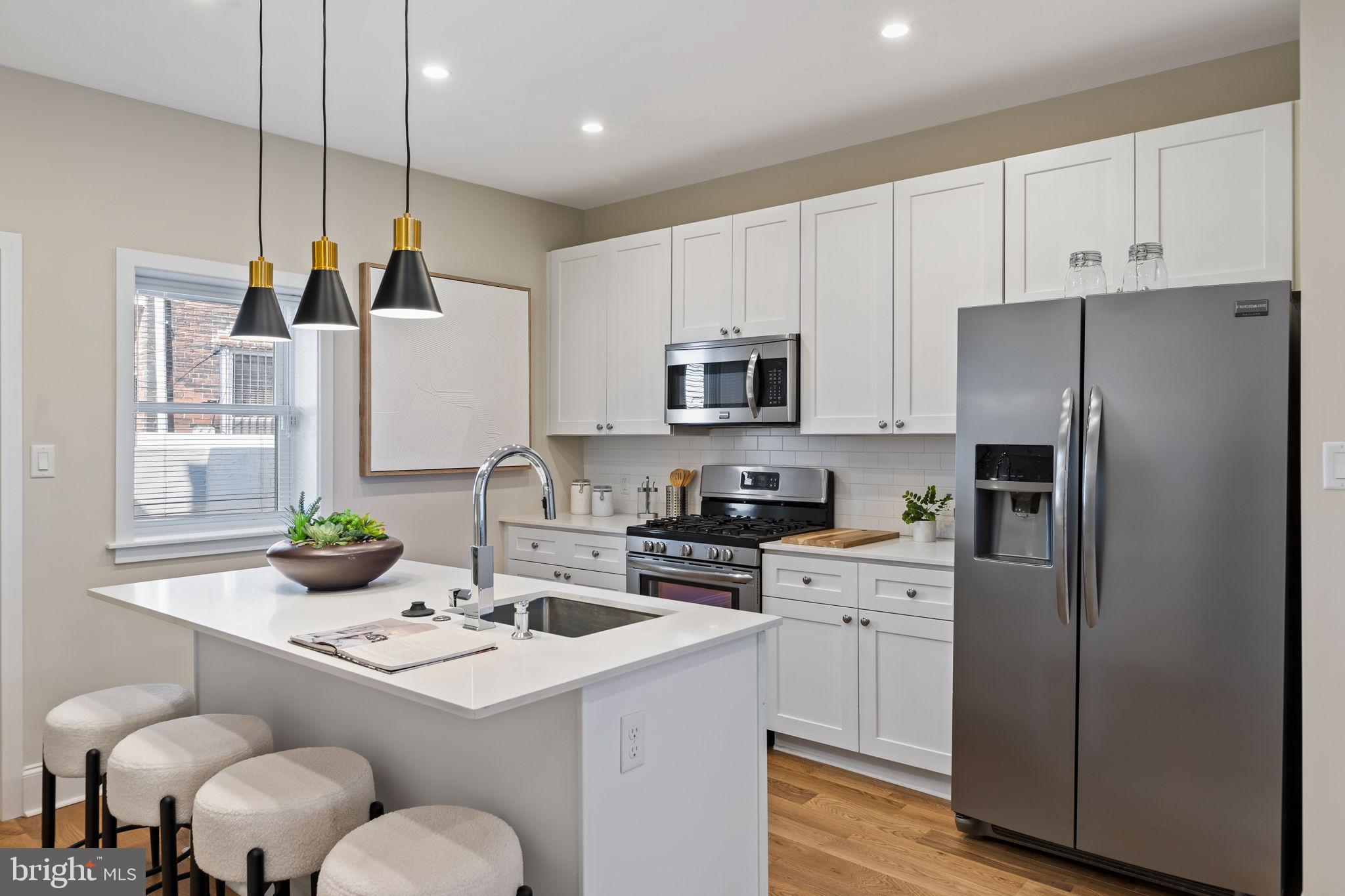 POINT BREEZE - Residential