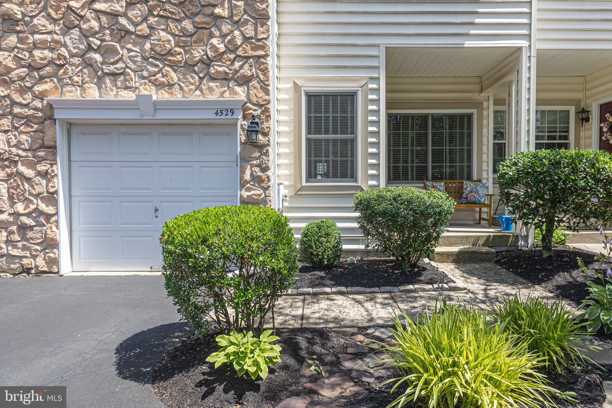 SUMMER HILL - Residential