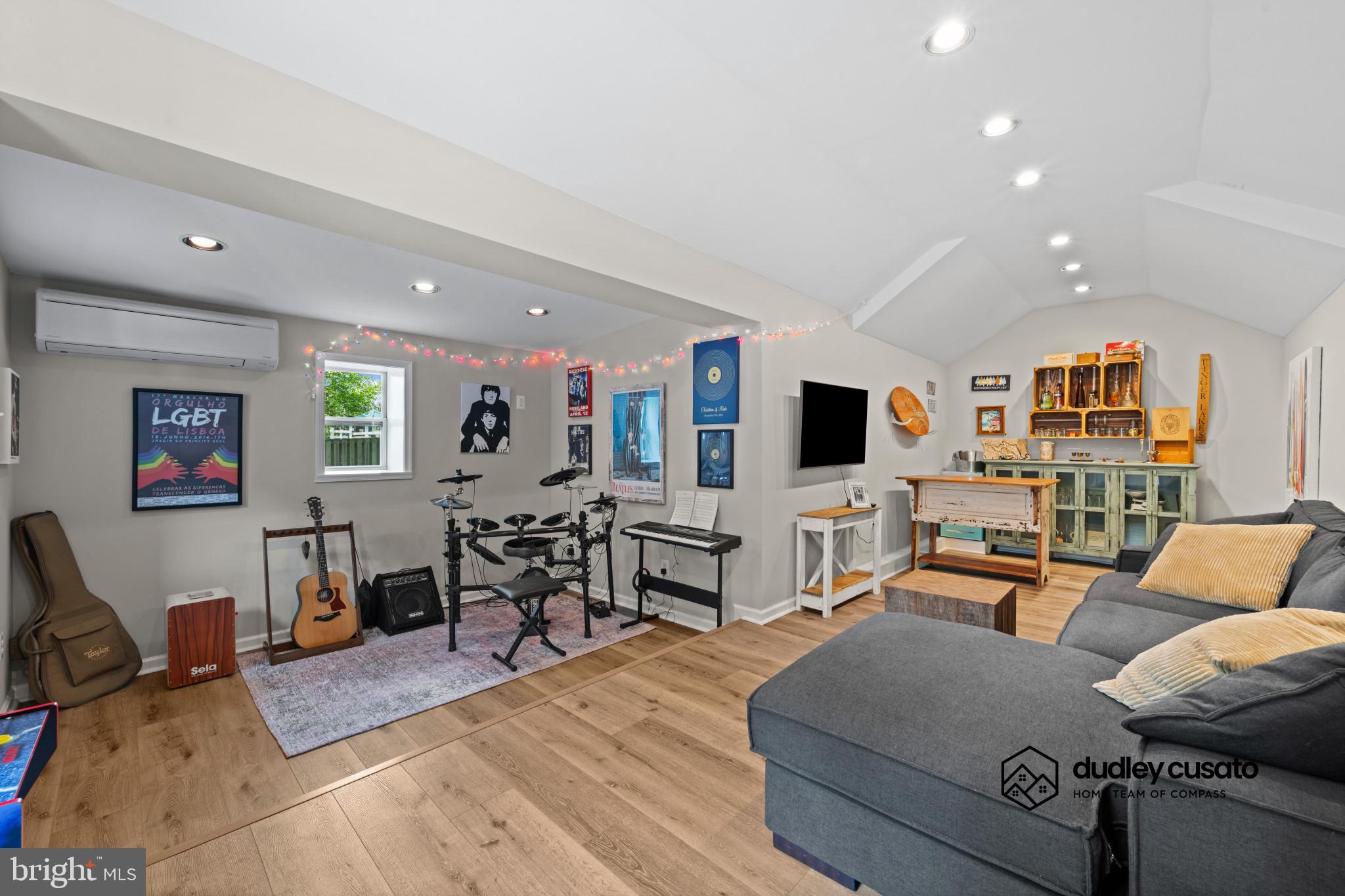 TOWSON - Residential