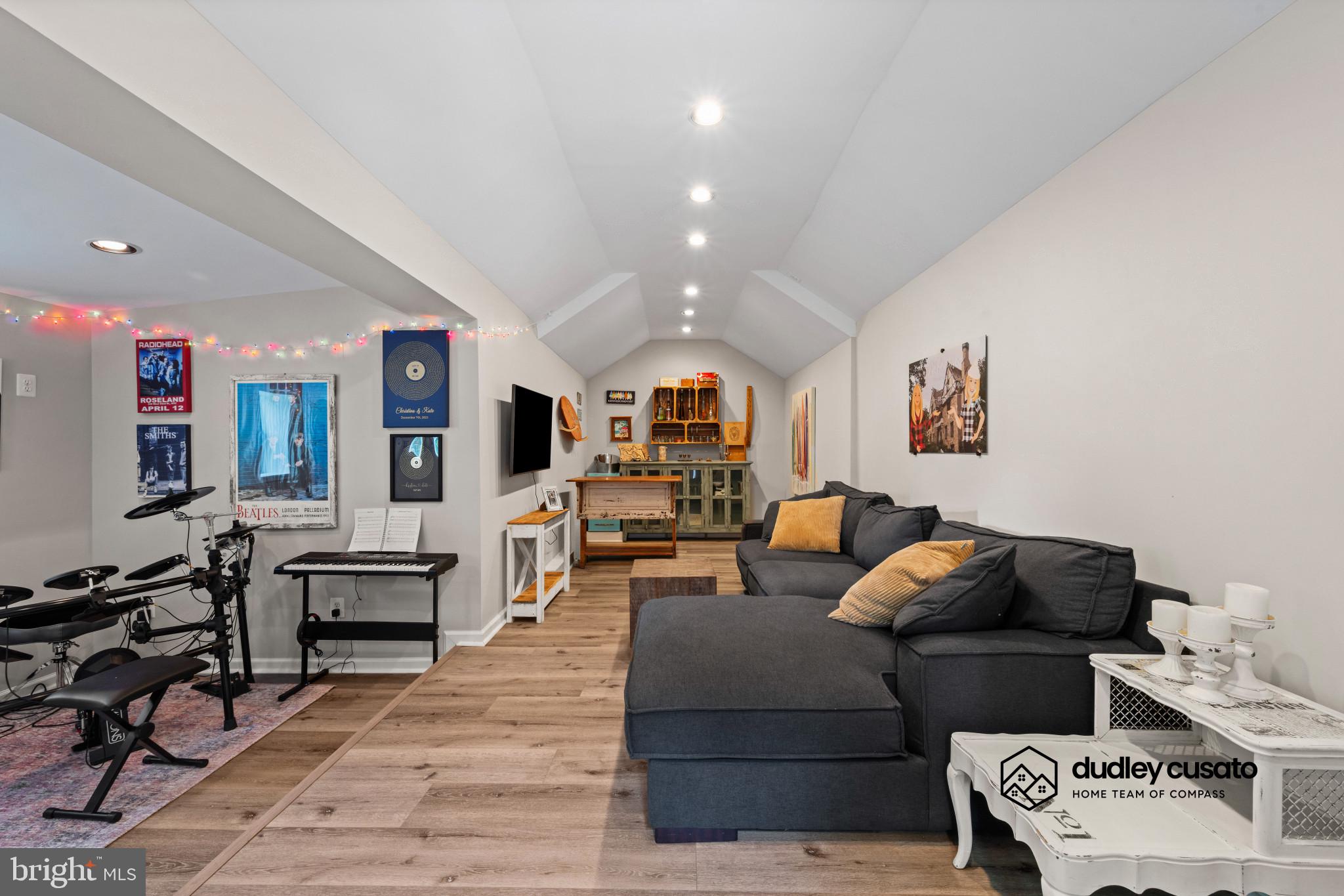 TOWSON - Residential