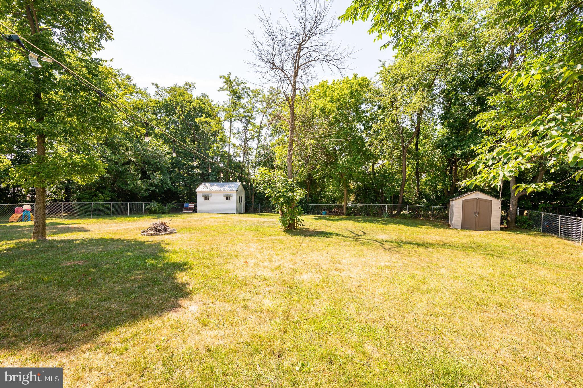 PINE GROVE ESTATES - Residential