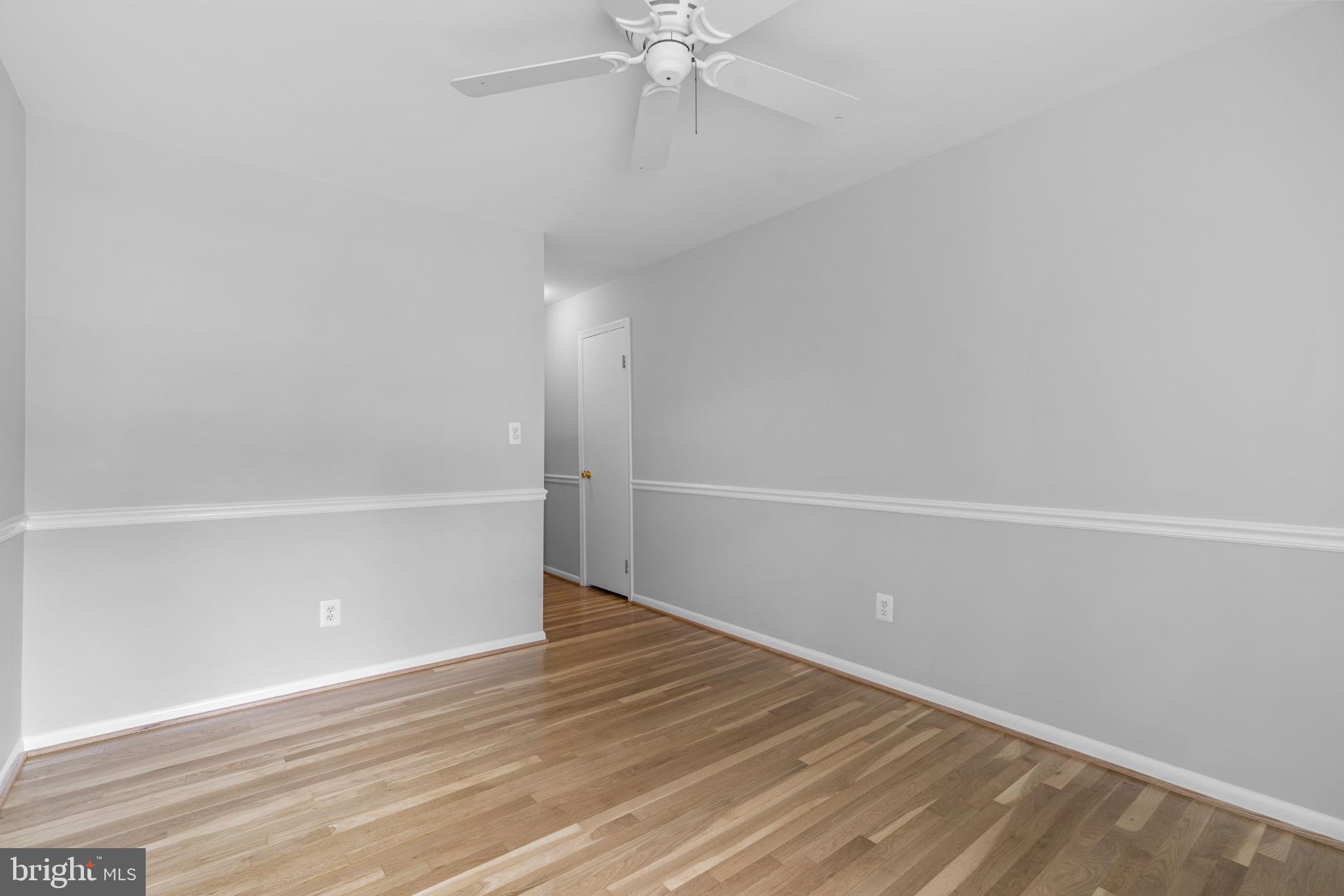 WILLIAMSBURG VILLAGE - Residential