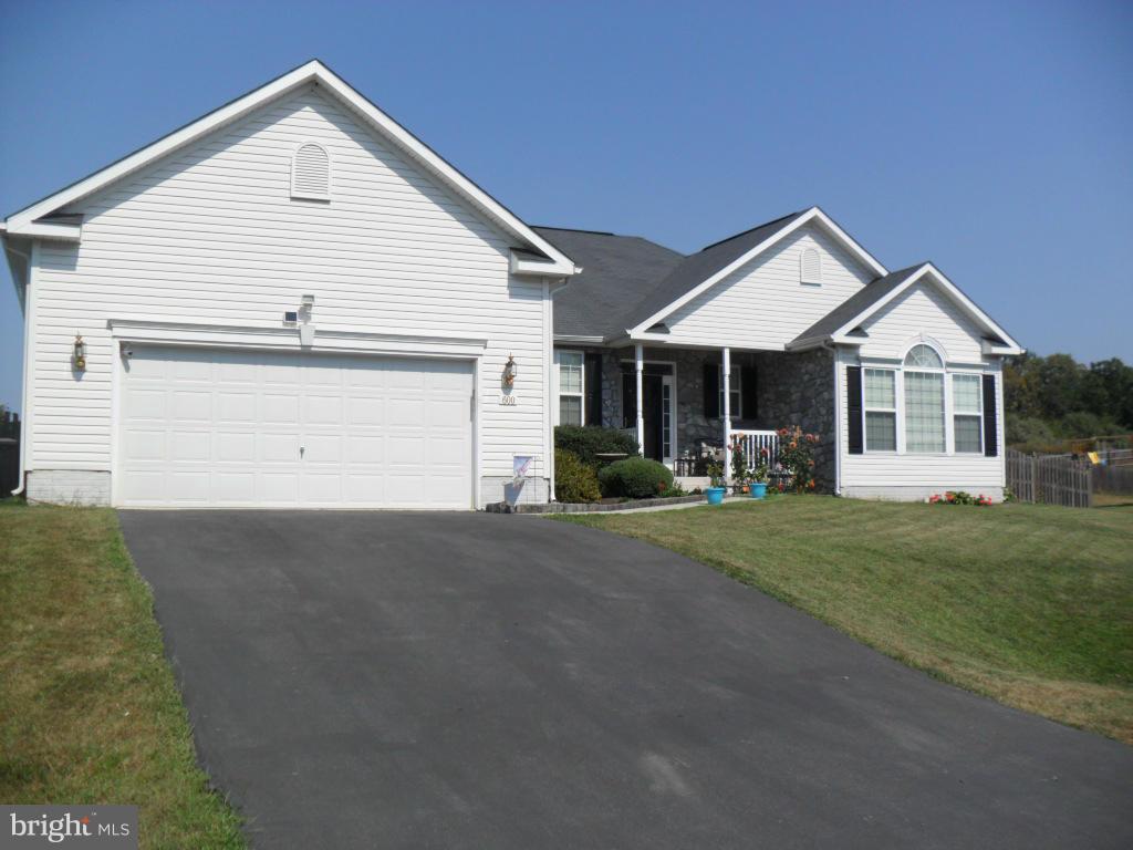 BENTWOOD ESTATES - Residential