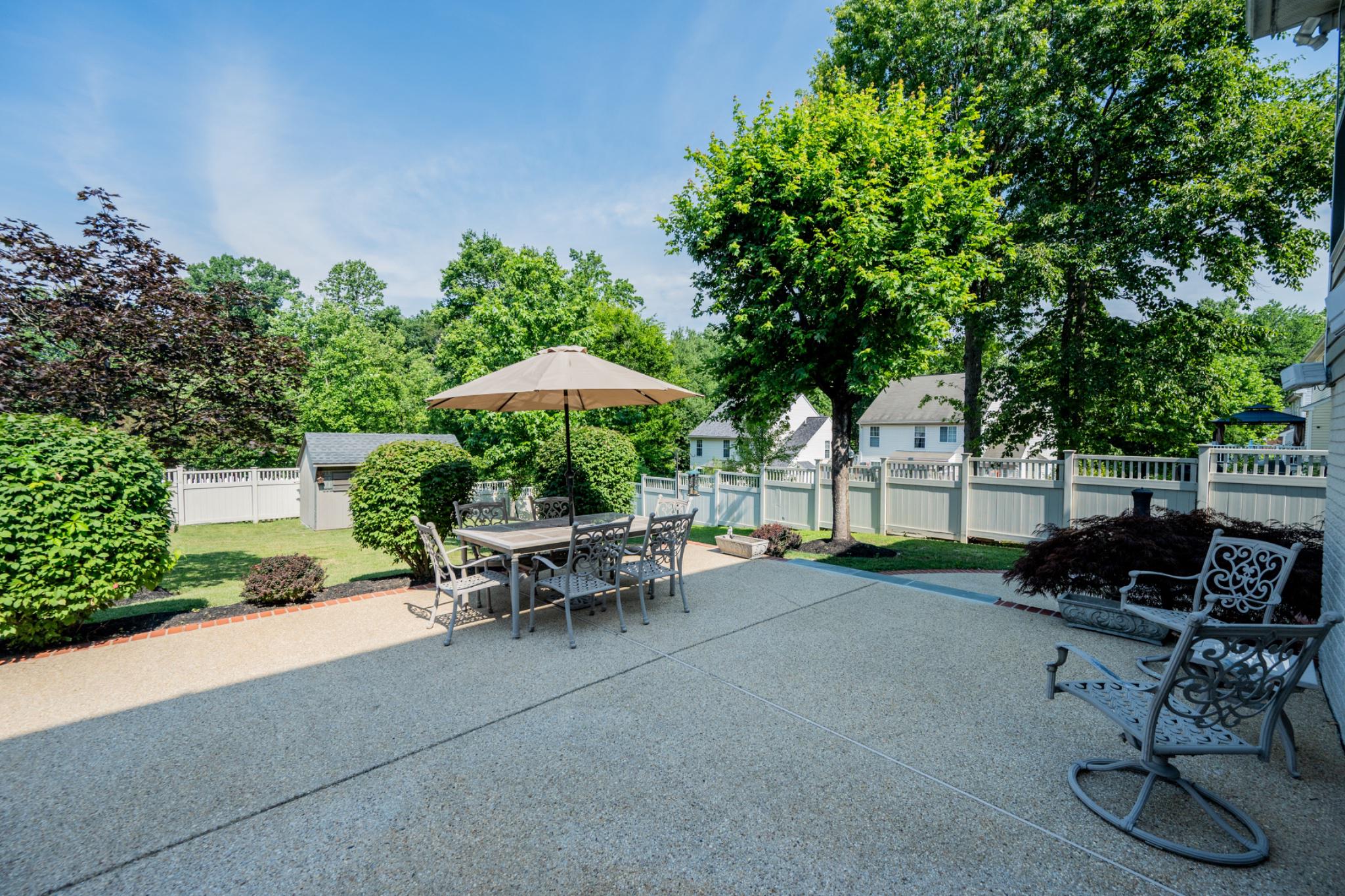 NORTH LAUREL PARK - Residential