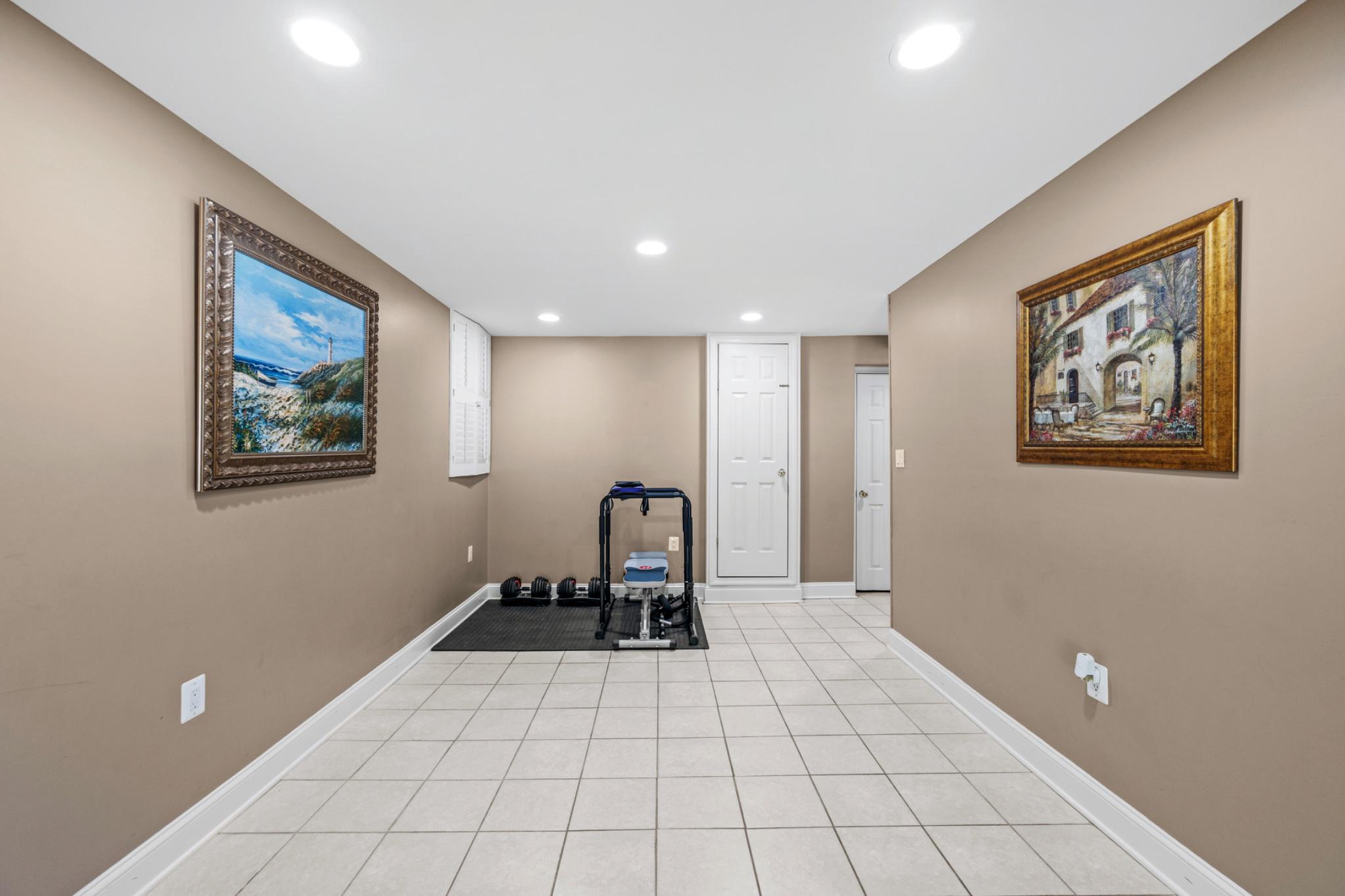 NORTH LAUREL PARK - Residential