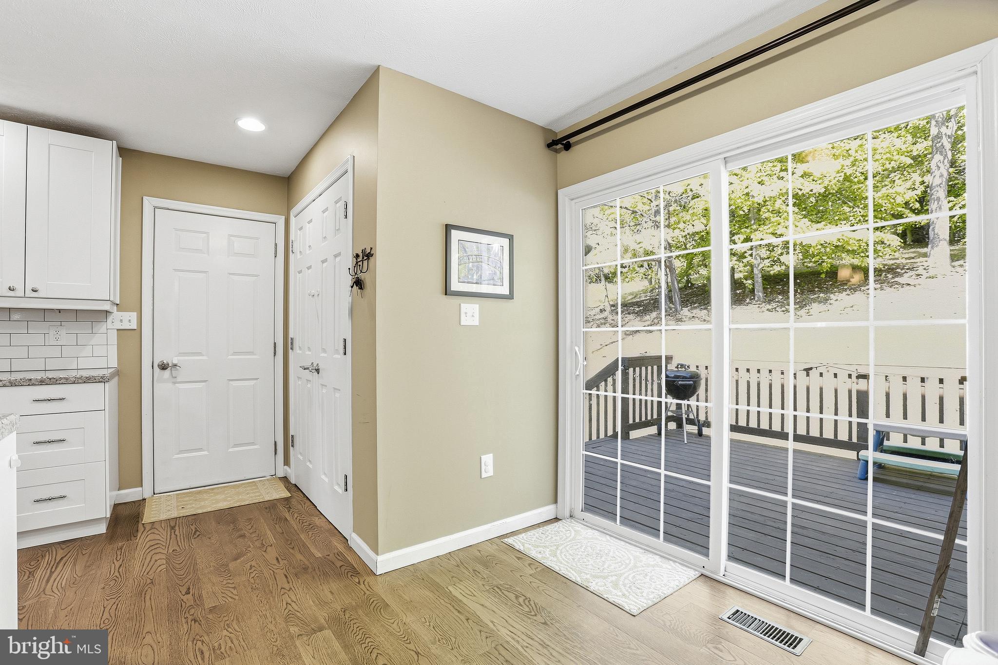 PRESIDENTIAL LAKES - Residential