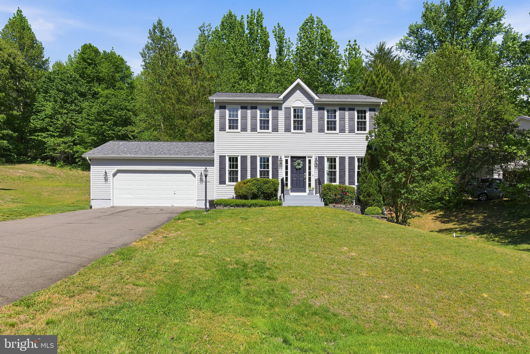 PRESIDENTIAL LAKES - Residential