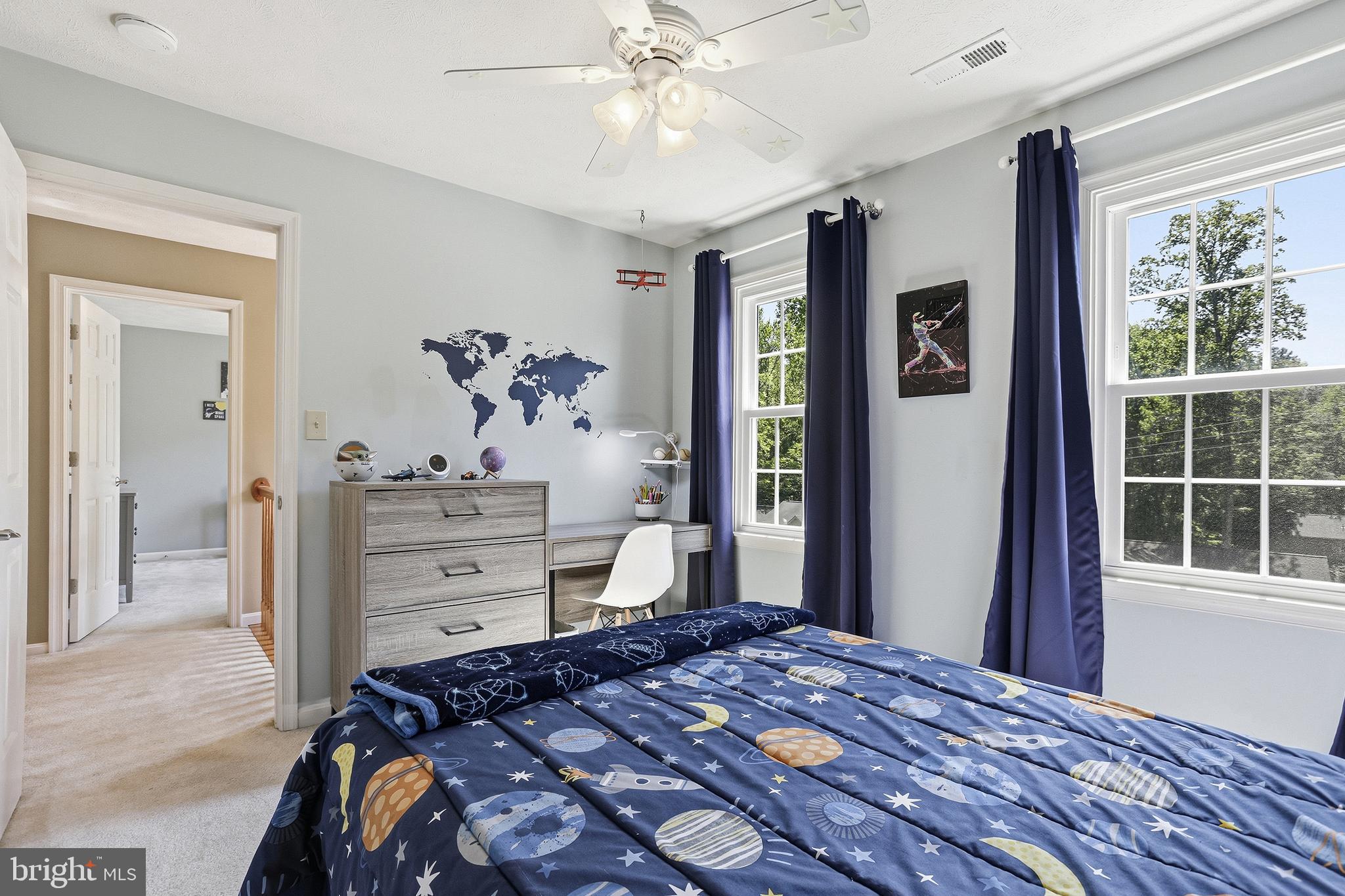 PRESIDENTIAL LAKES - Residential