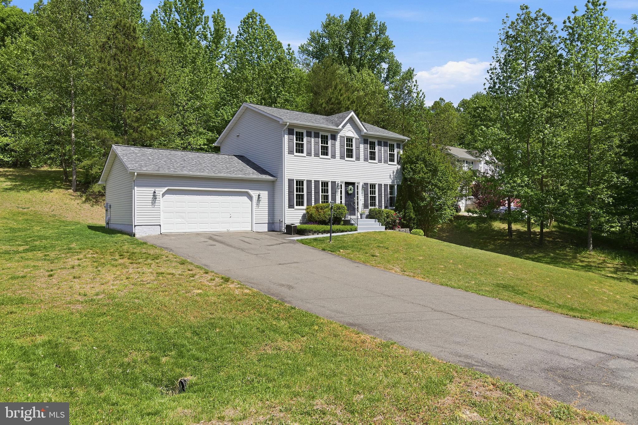 PRESIDENTIAL LAKES - Residential
