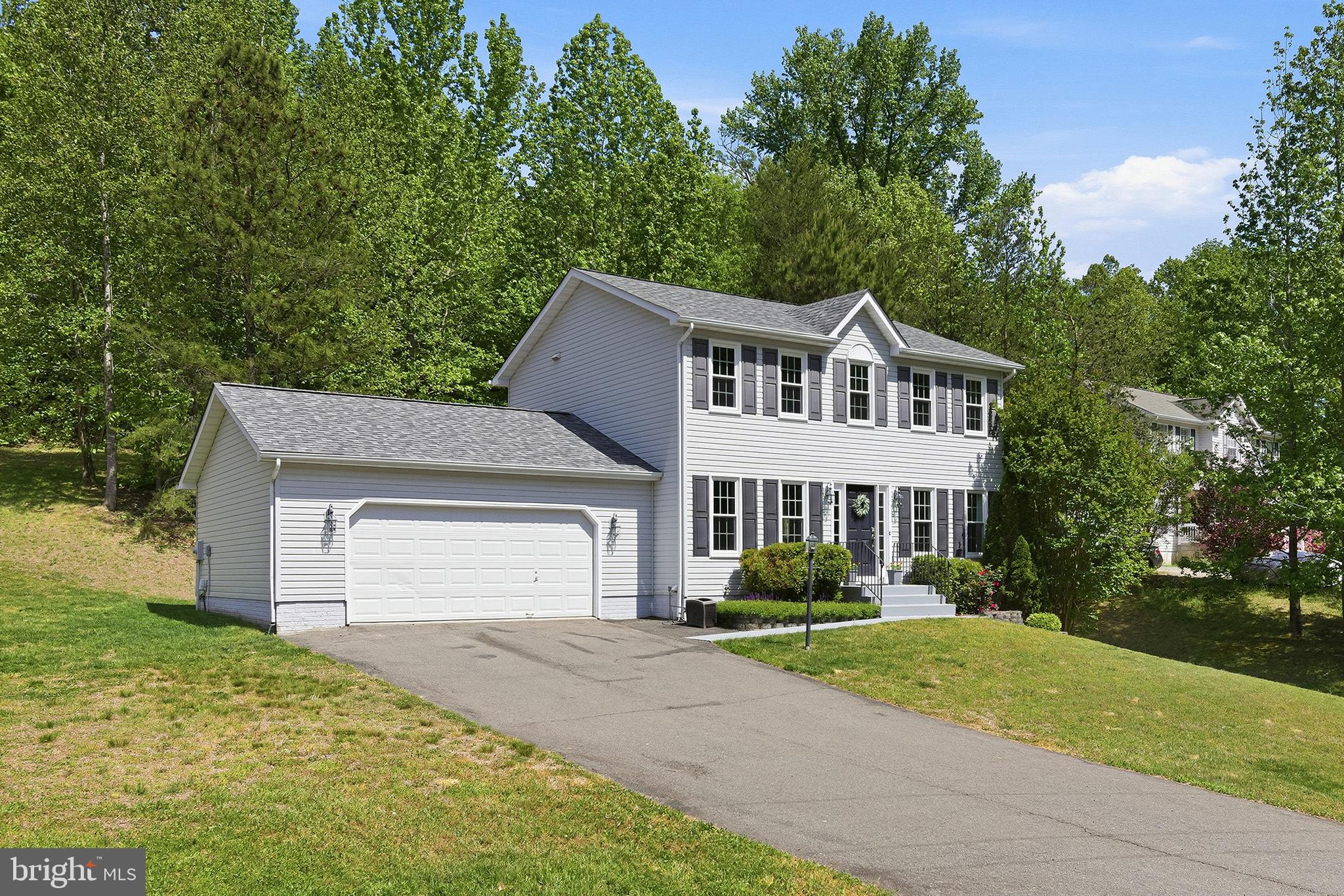 PRESIDENTIAL LAKES - Residential