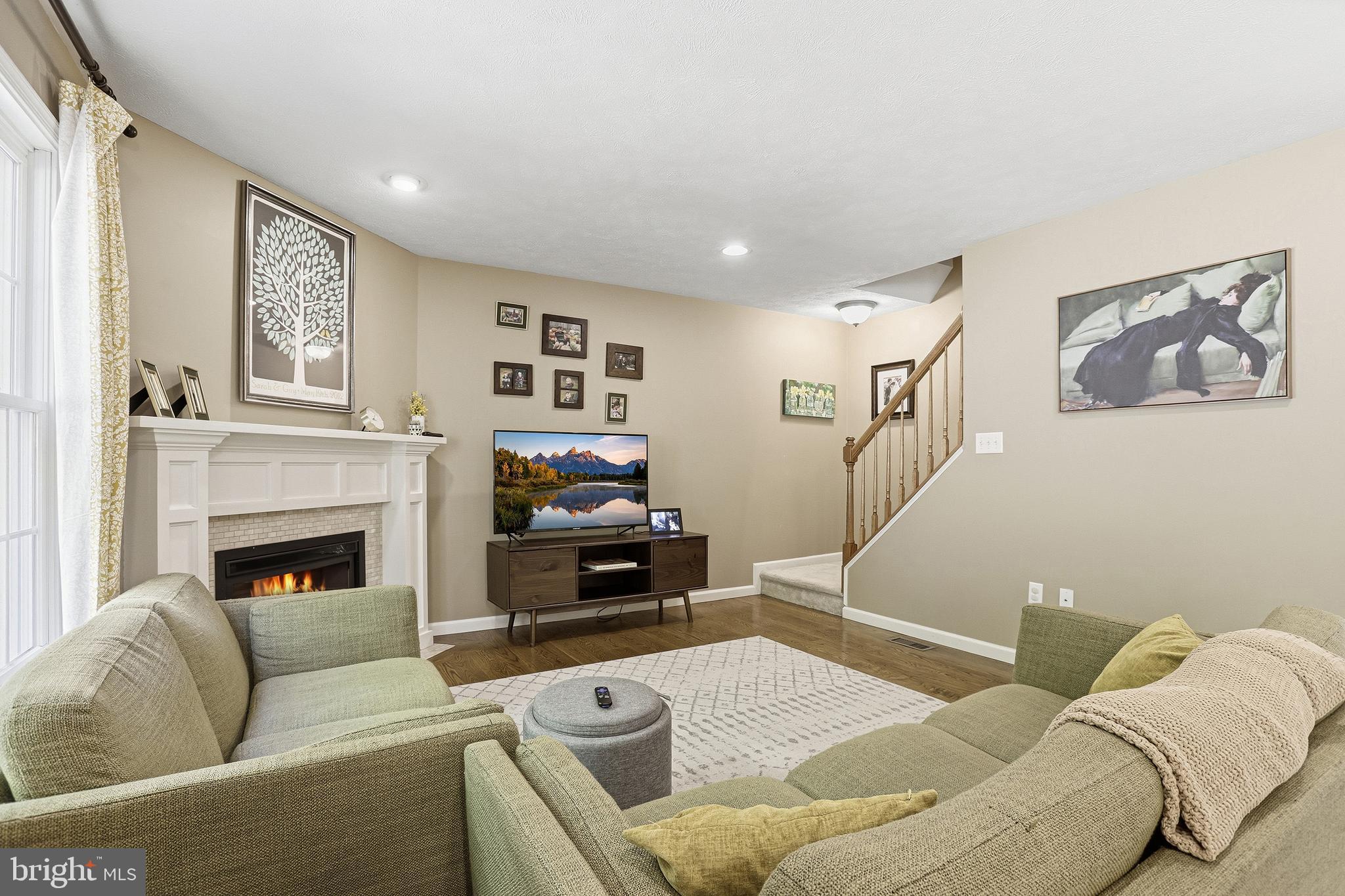 PRESIDENTIAL LAKES - Residential