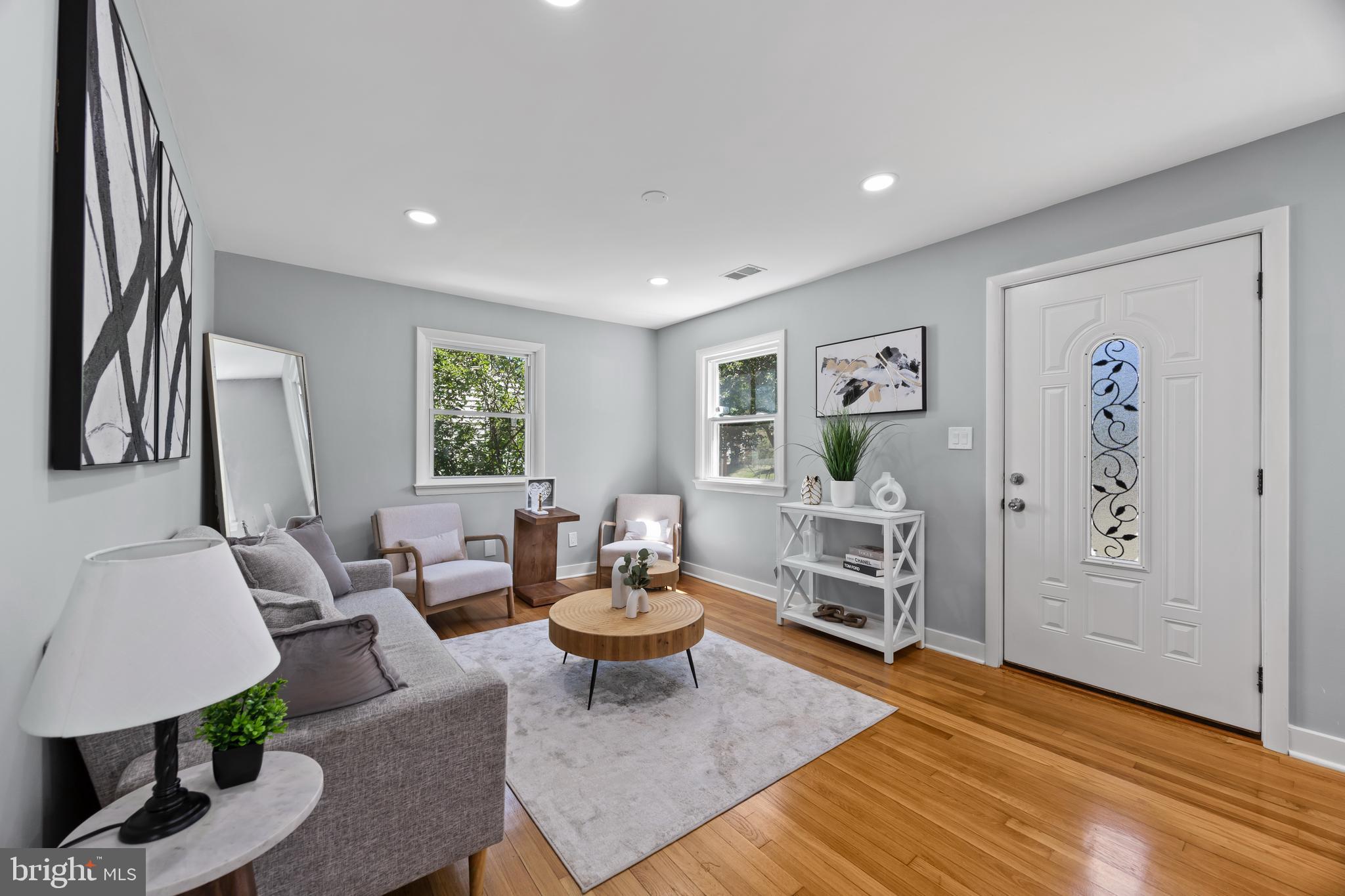 QUEENS CHAPEL MANOR - Residential