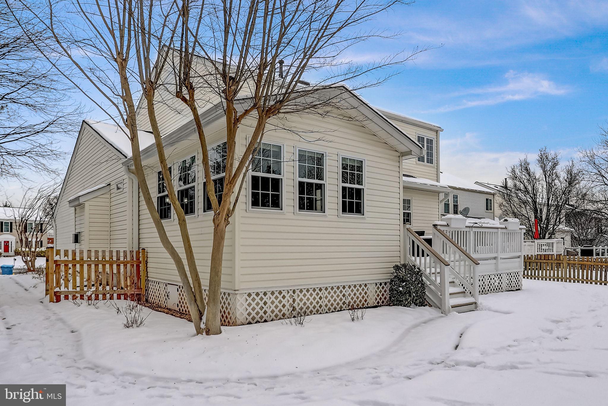 ASHBURN VILLAGE - Residential