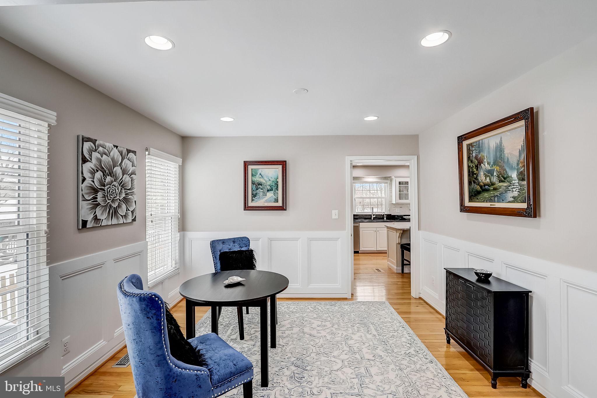 ASHBURN VILLAGE - Residential