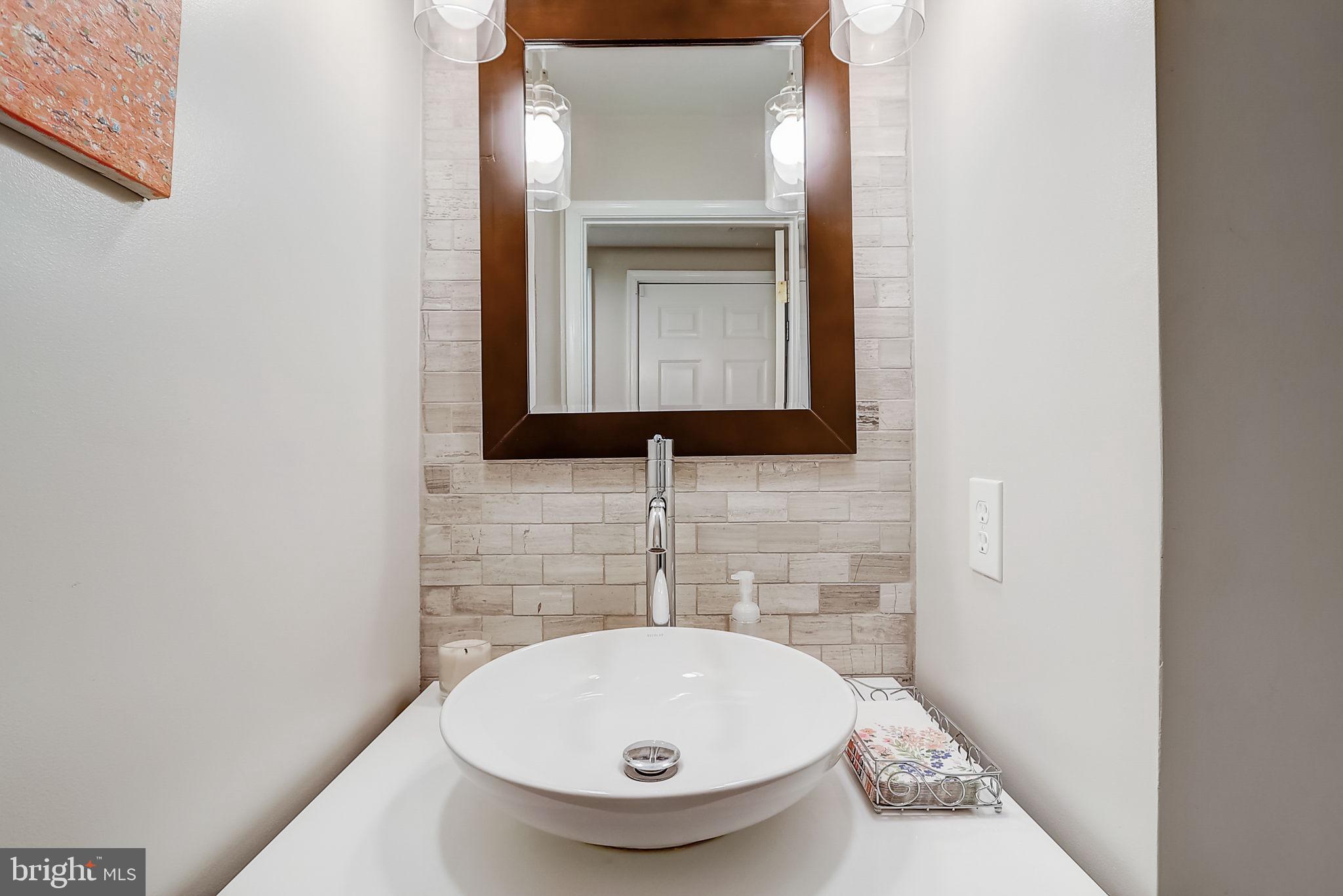 ASHBURN VILLAGE - Residential
